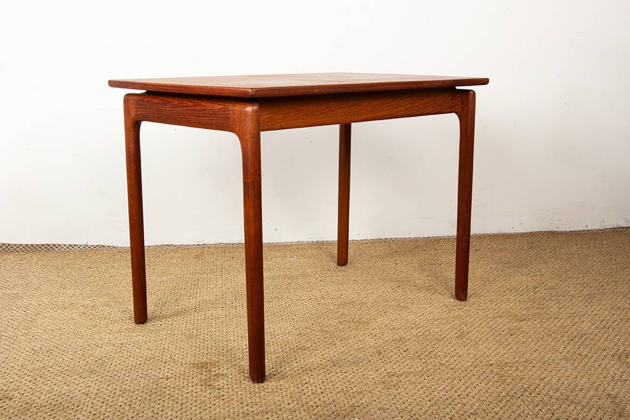 Danish coffee table in teak model 019 by Ole Wansher for Poul Jeppesen.