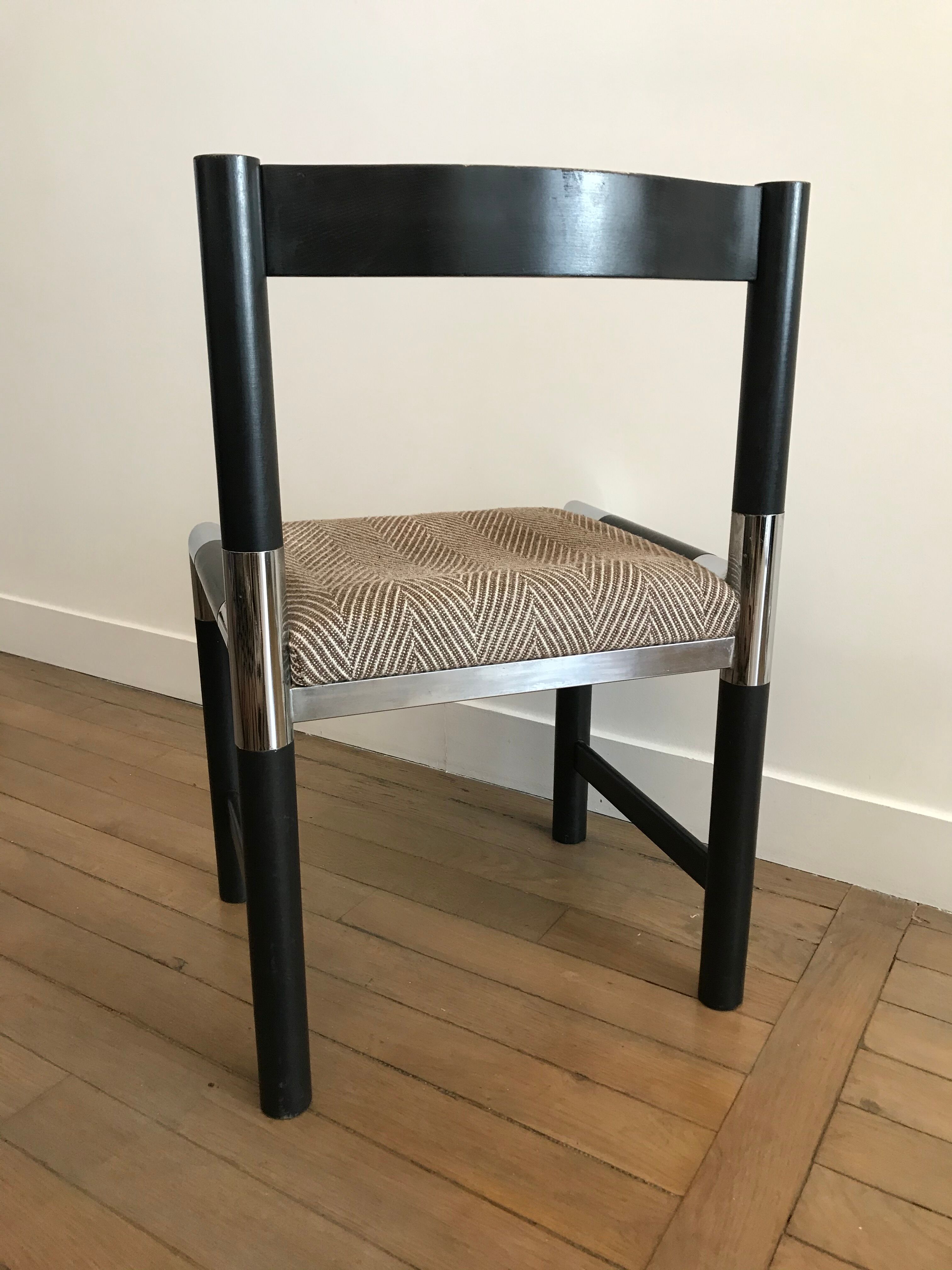 Suite of 4 chairs 70s