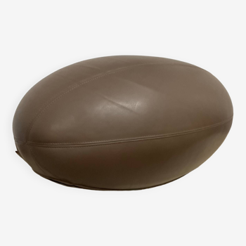 Pouf design by Antonio Pinto for Durlet leather rugby ball