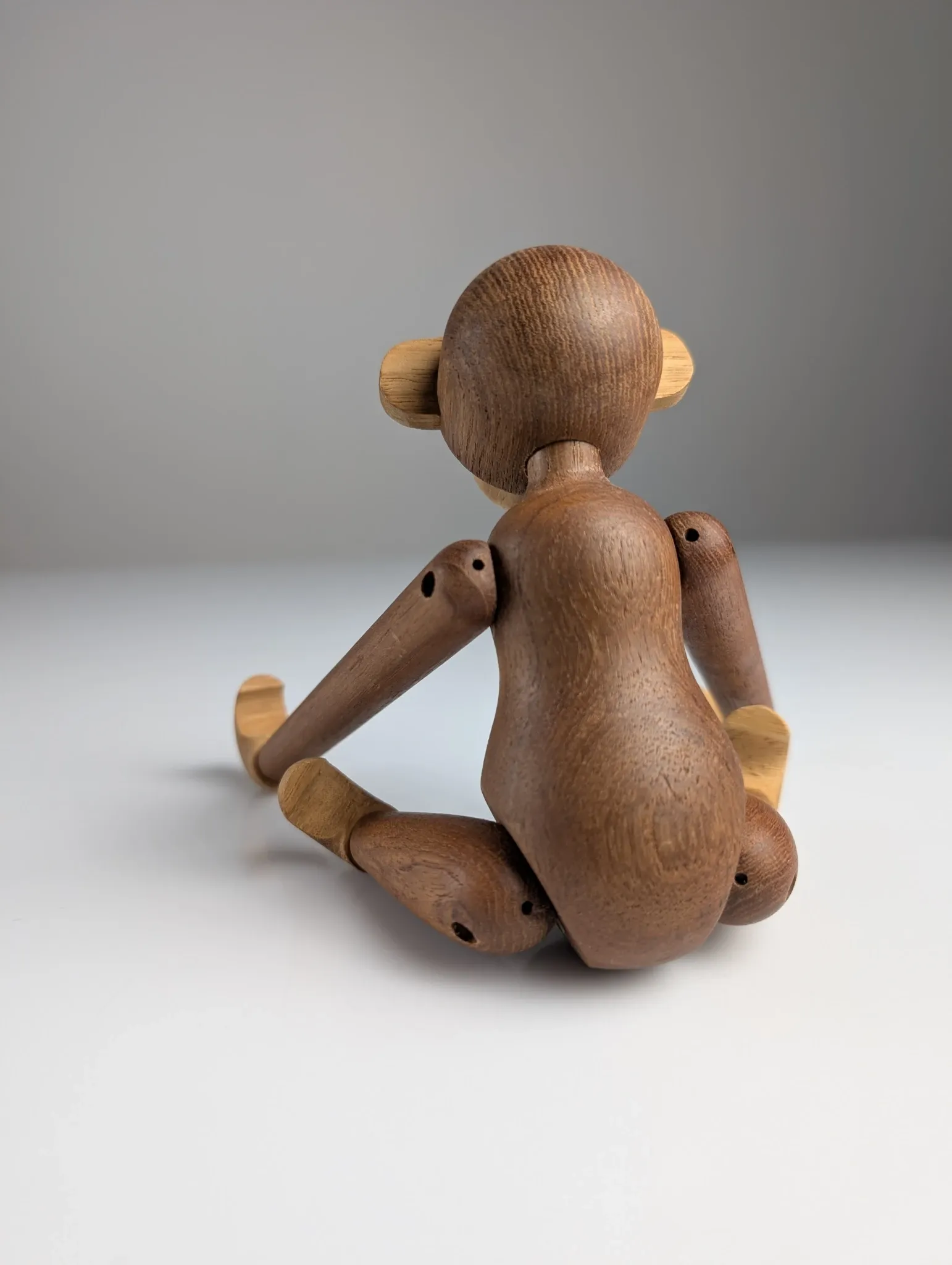 Large two-tone wooden monkey figure by Kay Bojesen, Danish design from the 20th century