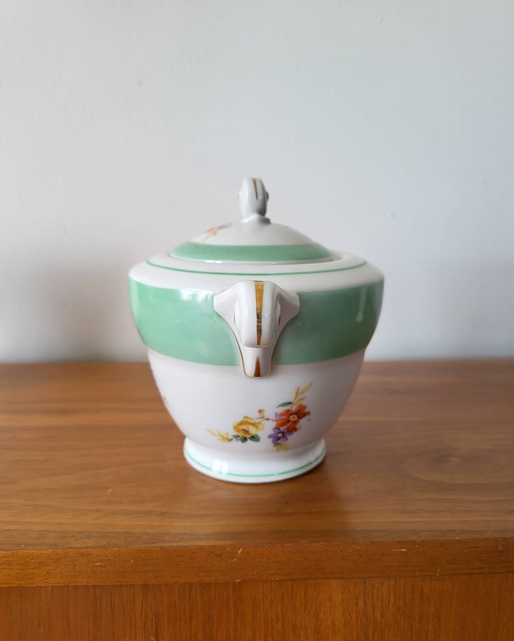 Covered pot, Limoges porcelain sugar bowl