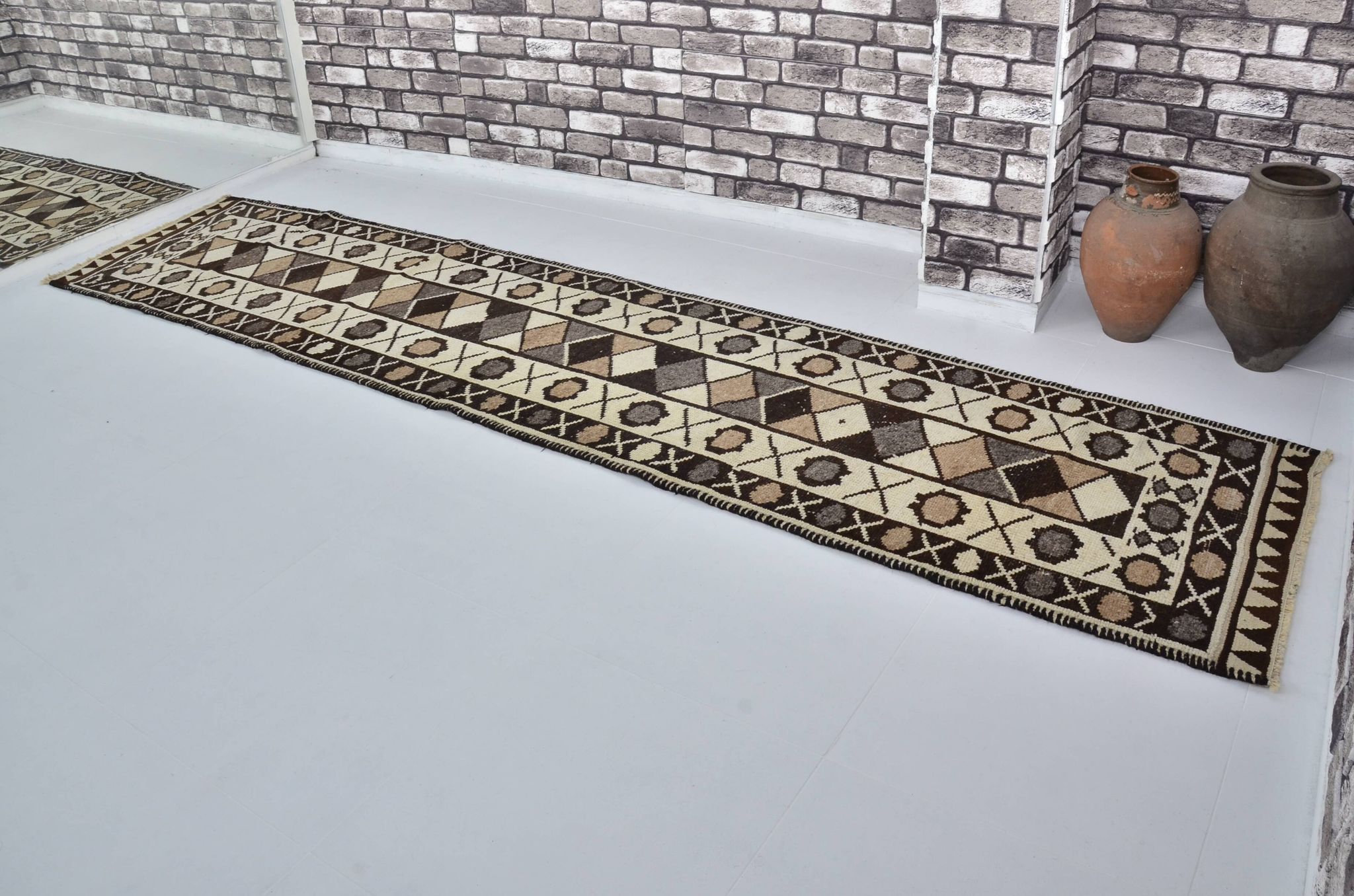 Tapis de couloir neutre en laine turque nouée à la main, référence 2064
