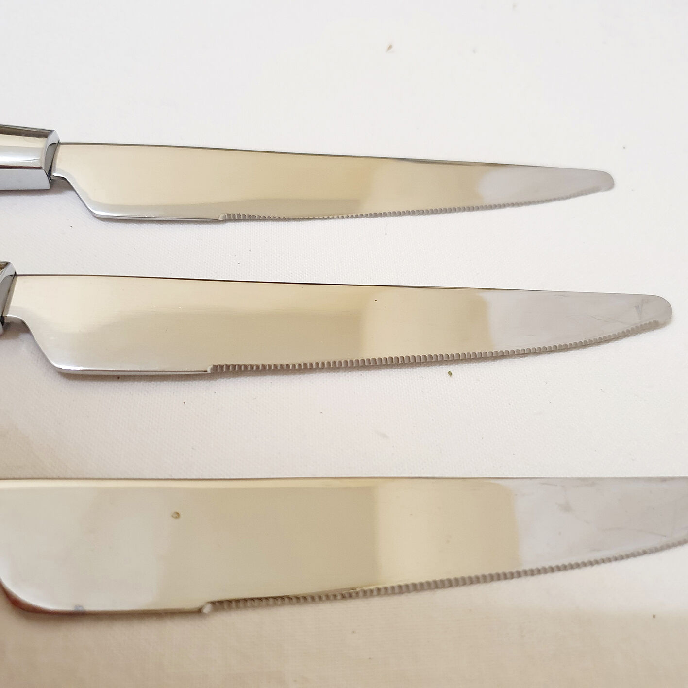 8 Guy Degrenne knives