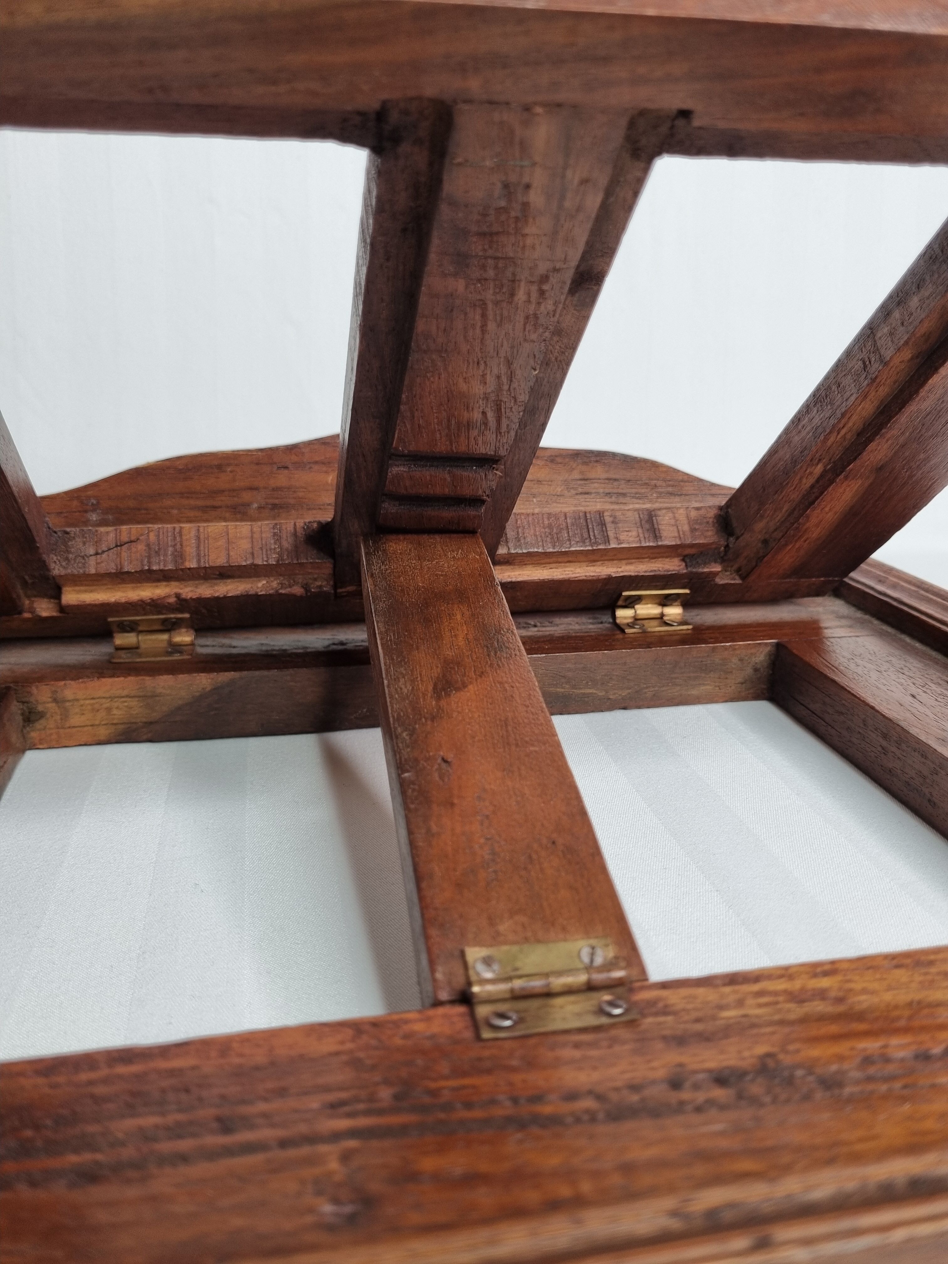 Solid oak reading desk, adjustable