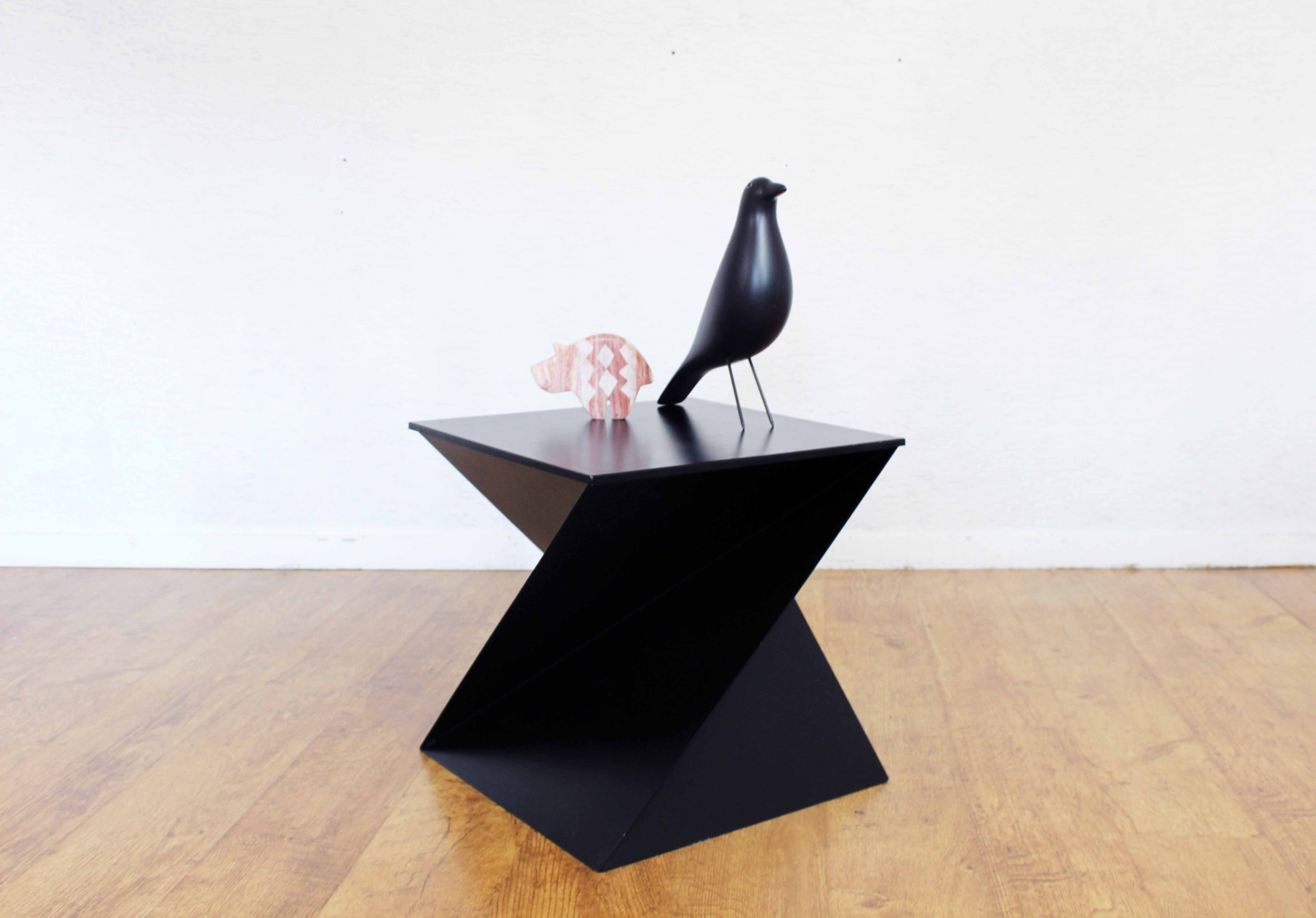 Table basse bout de canapé "origami" 1980
