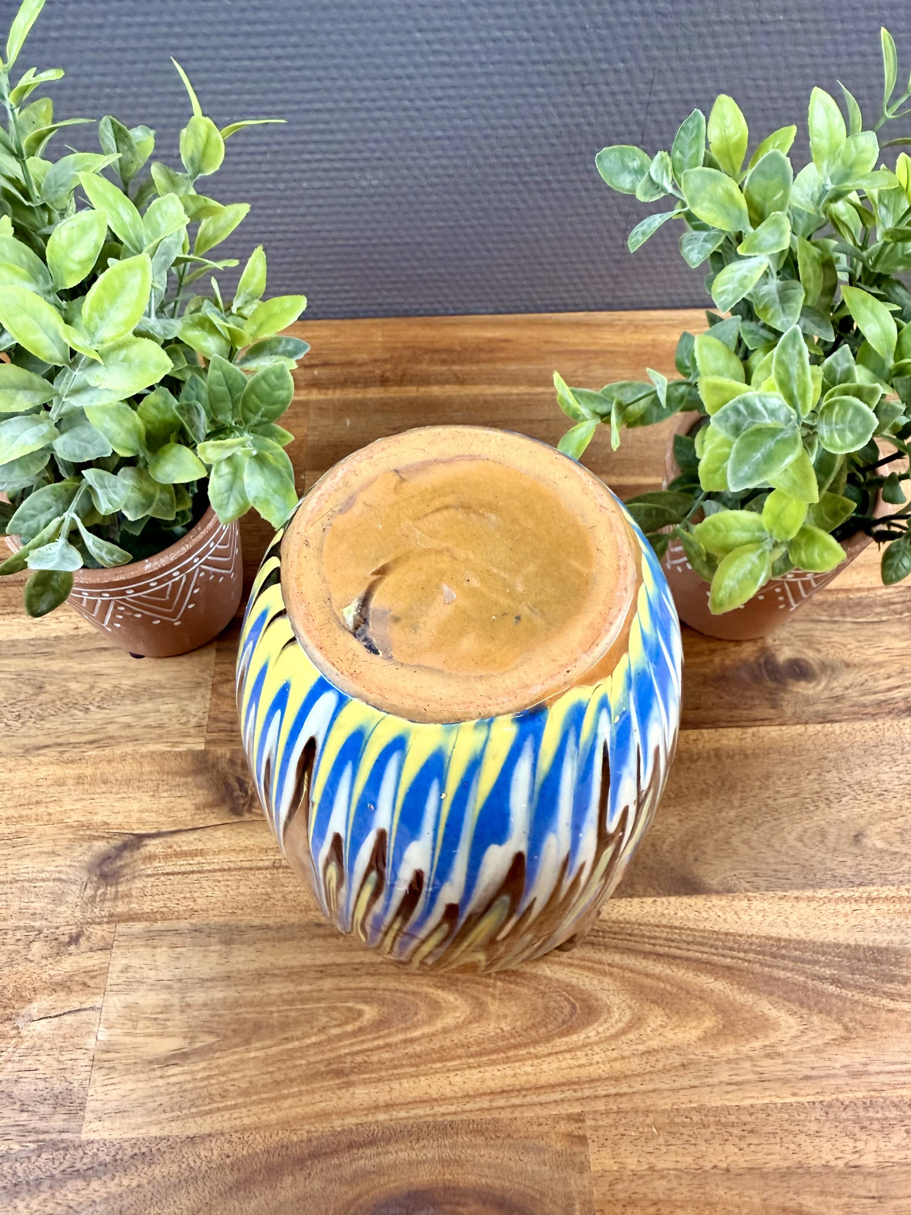 Ceramic vase with handles, flamed decoration – in the style of Capron