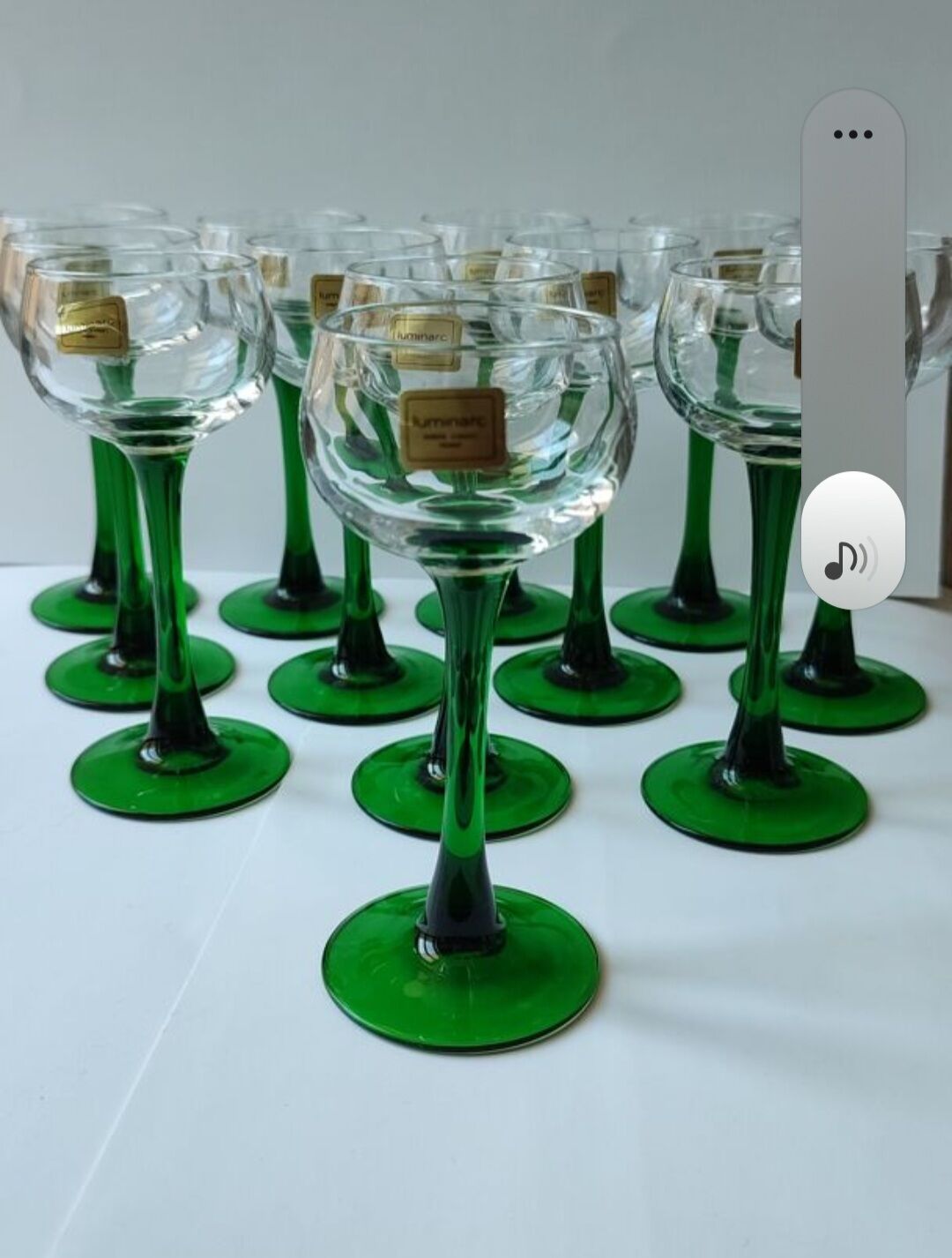 Balloon shoes luminance