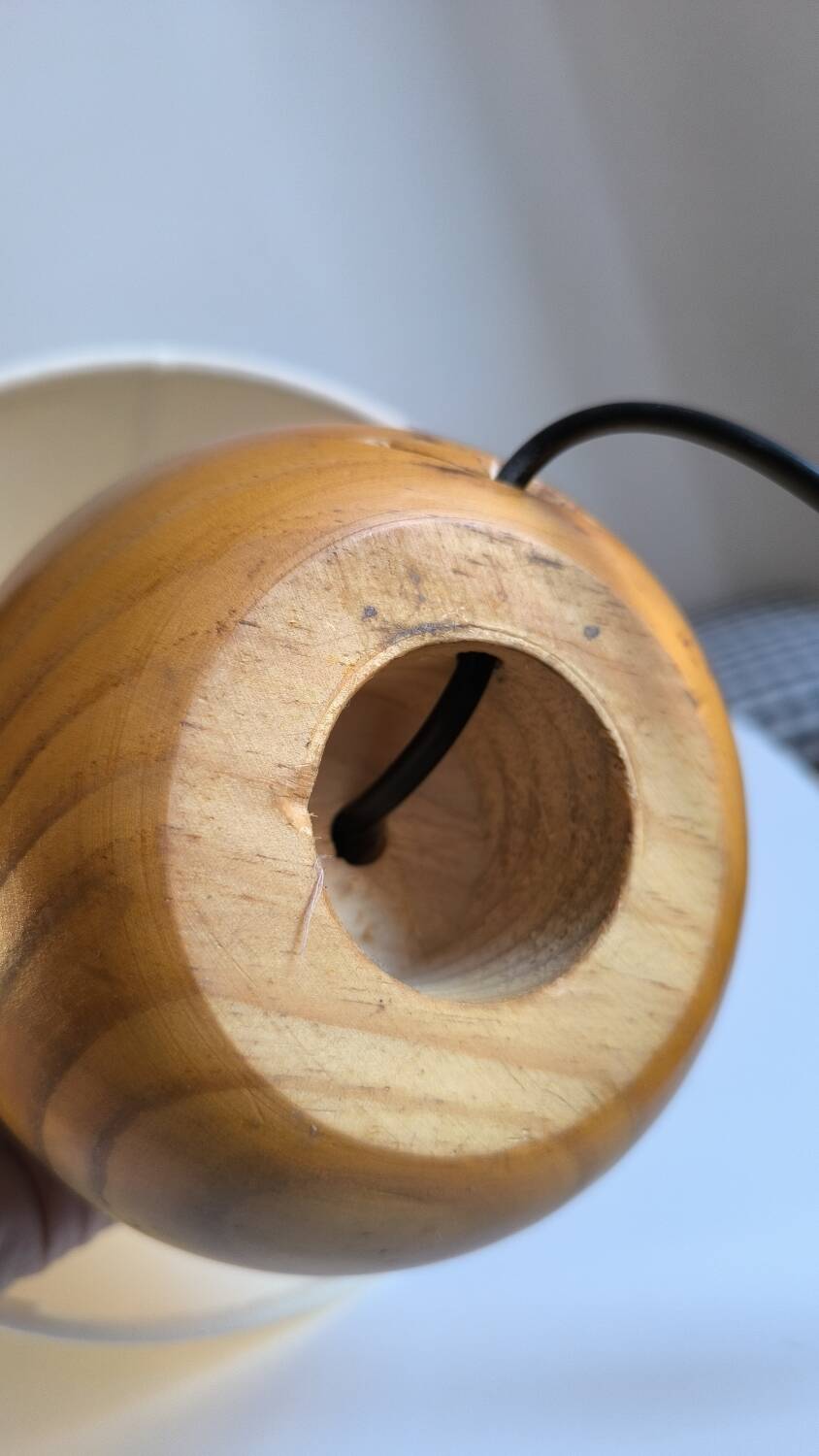 Solid wood ball lamp