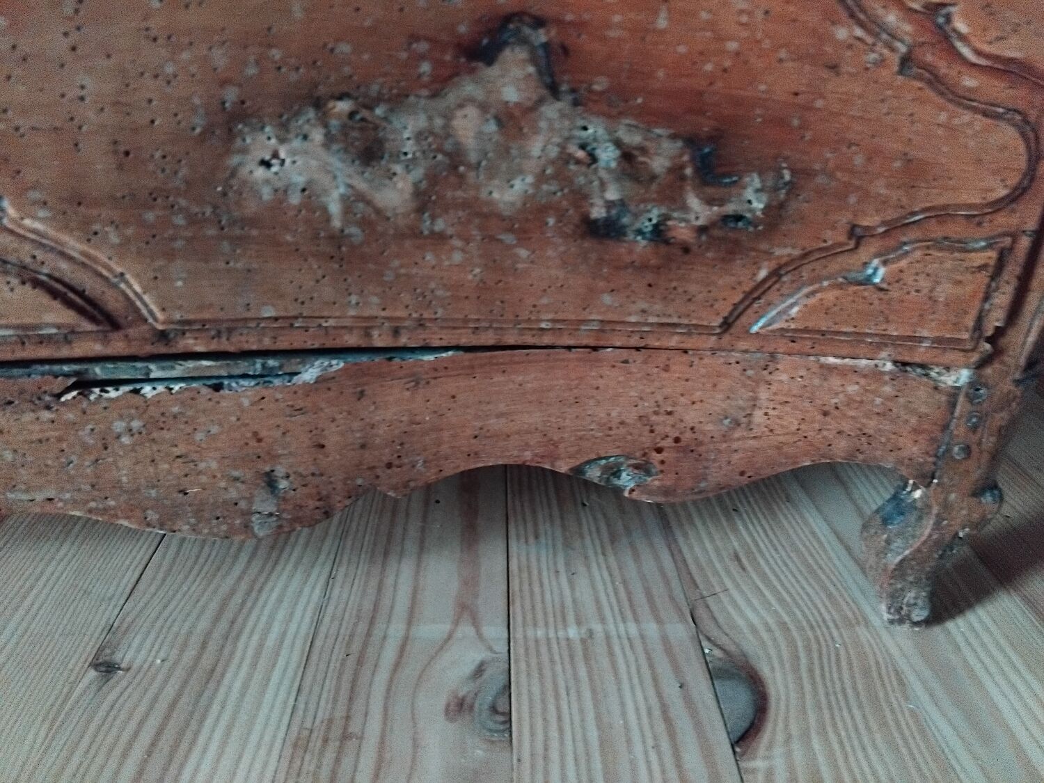 Antique Louis XV Style Commode