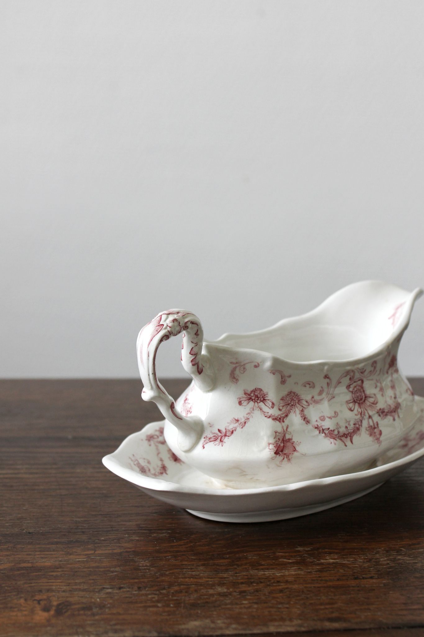 Saucière en terre de fer anglaise Ridgways modèle "Lafayette"