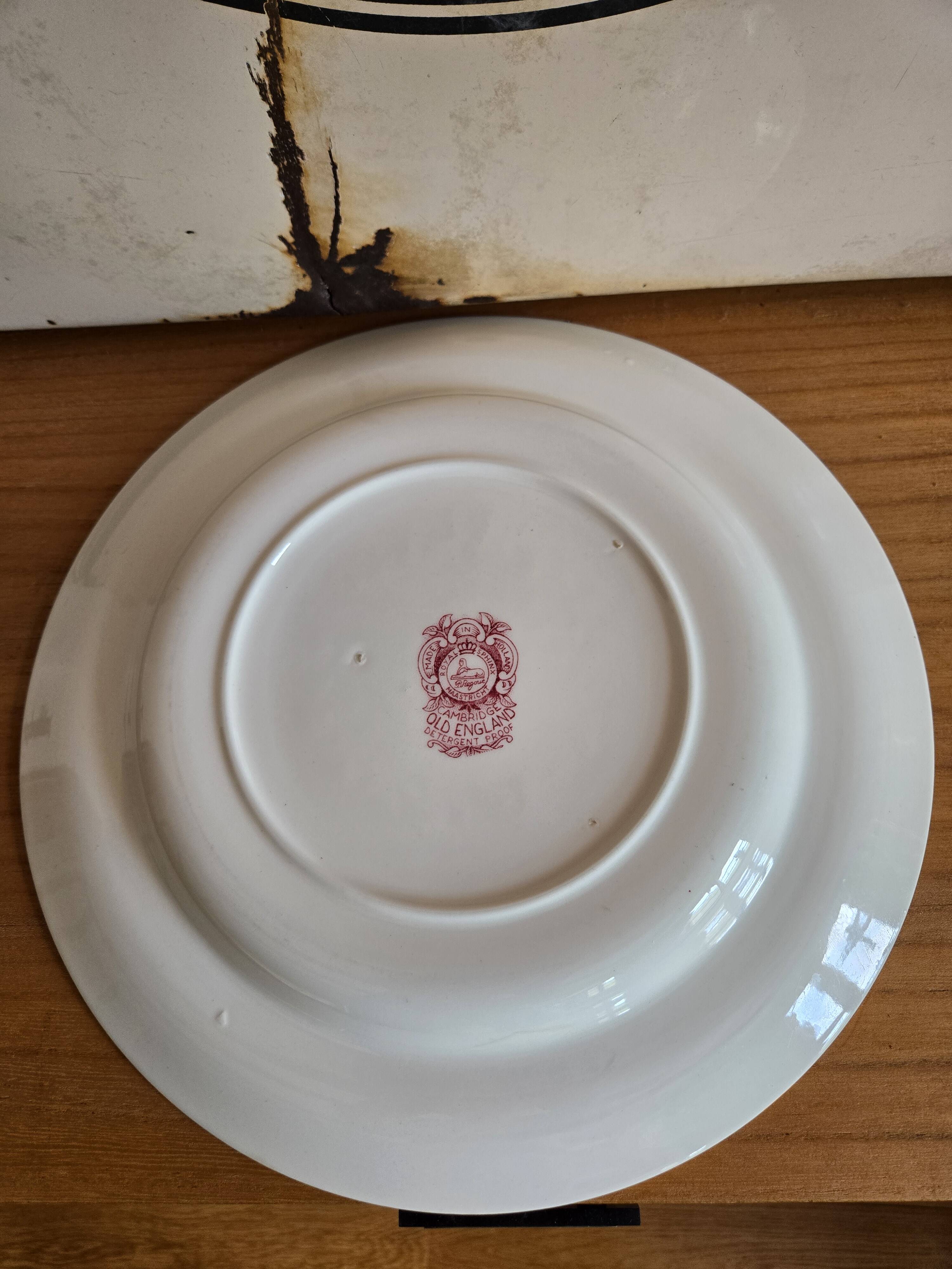 Royal Sphinx Maastricht collection Old England plate