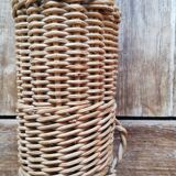Rattan bouquet holder