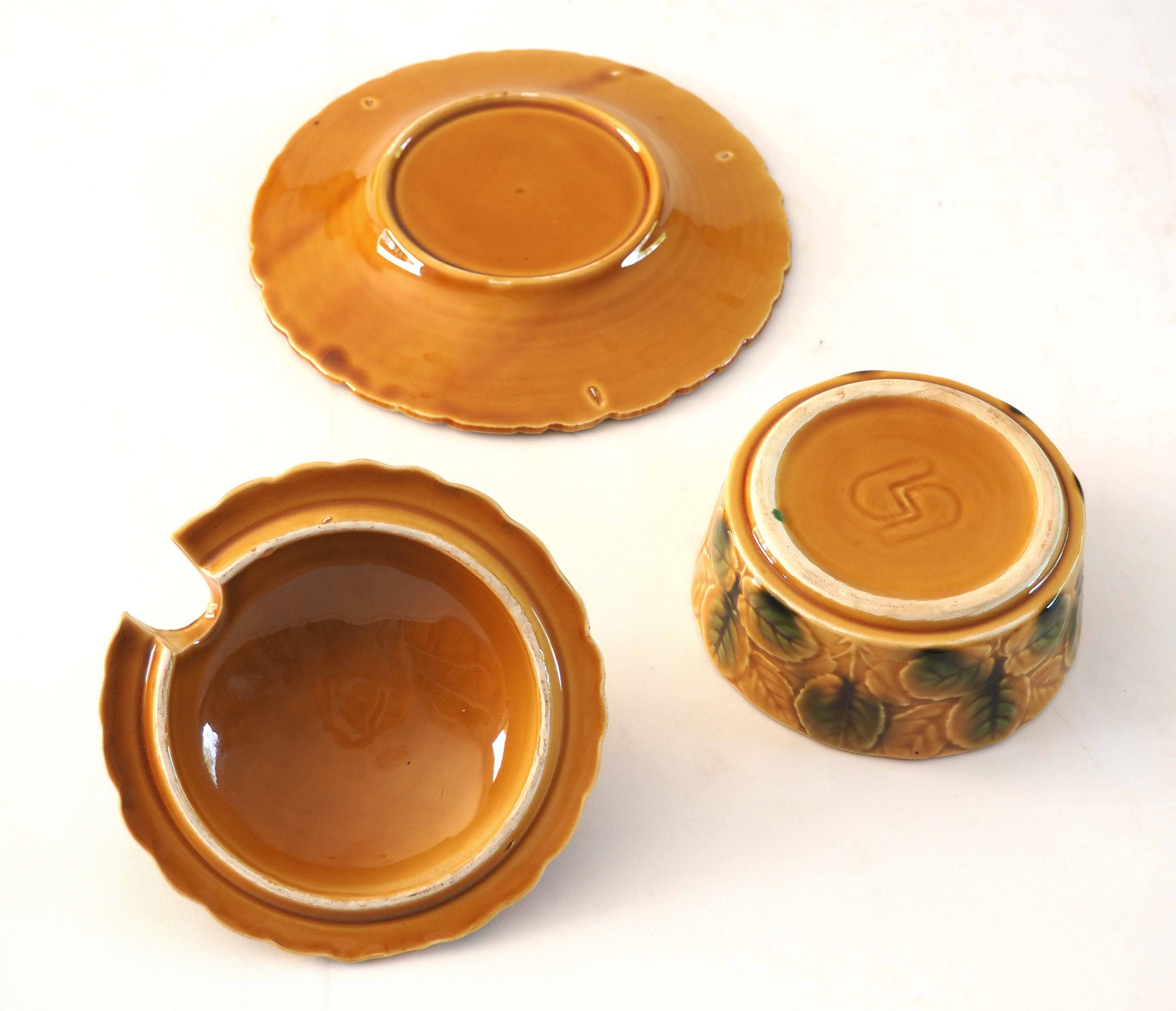 Strawberry slip sugar bowl candy box