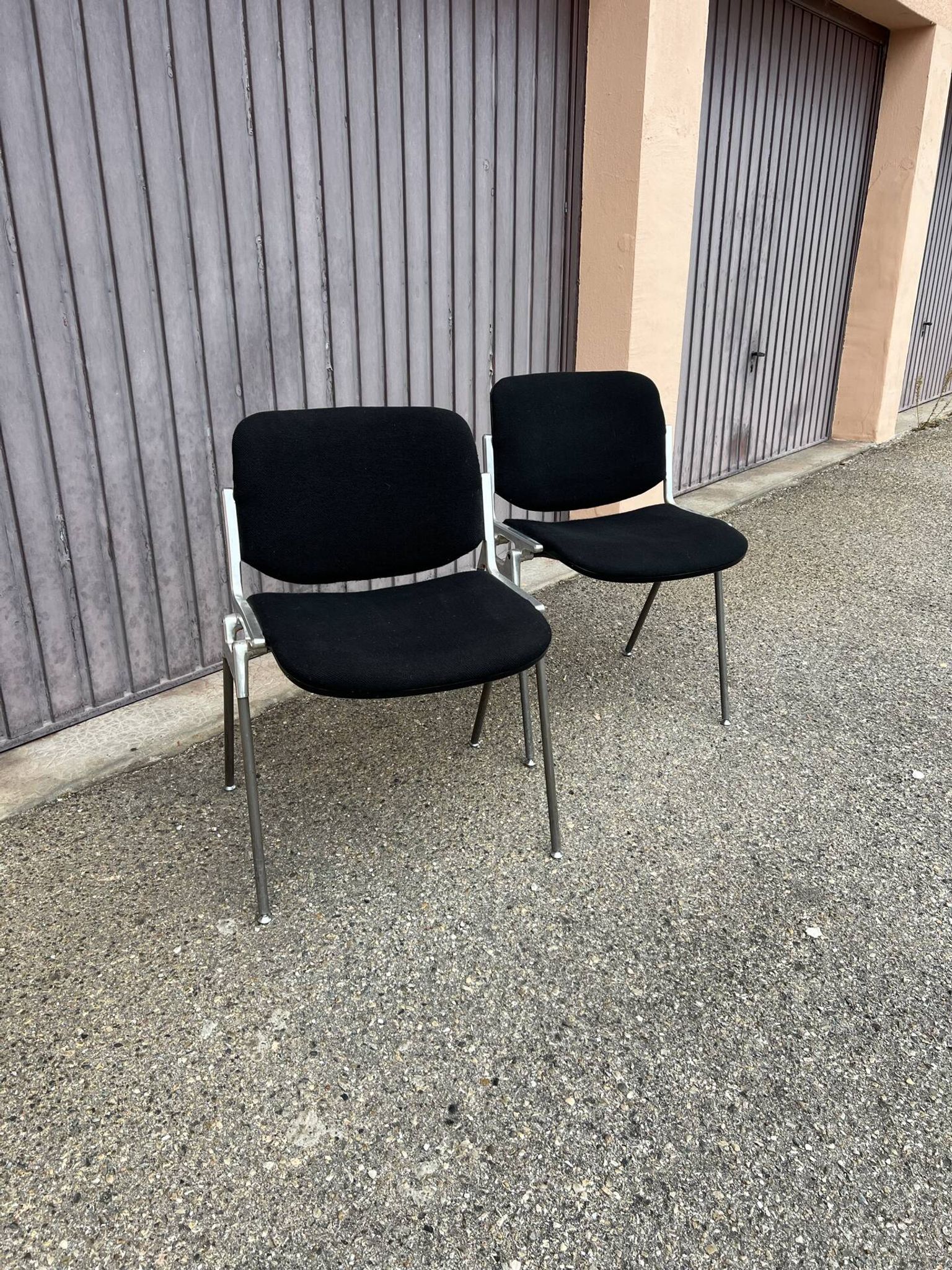 Paire de chaises design DSC Castelli signées Giancarlo Piretti Italie