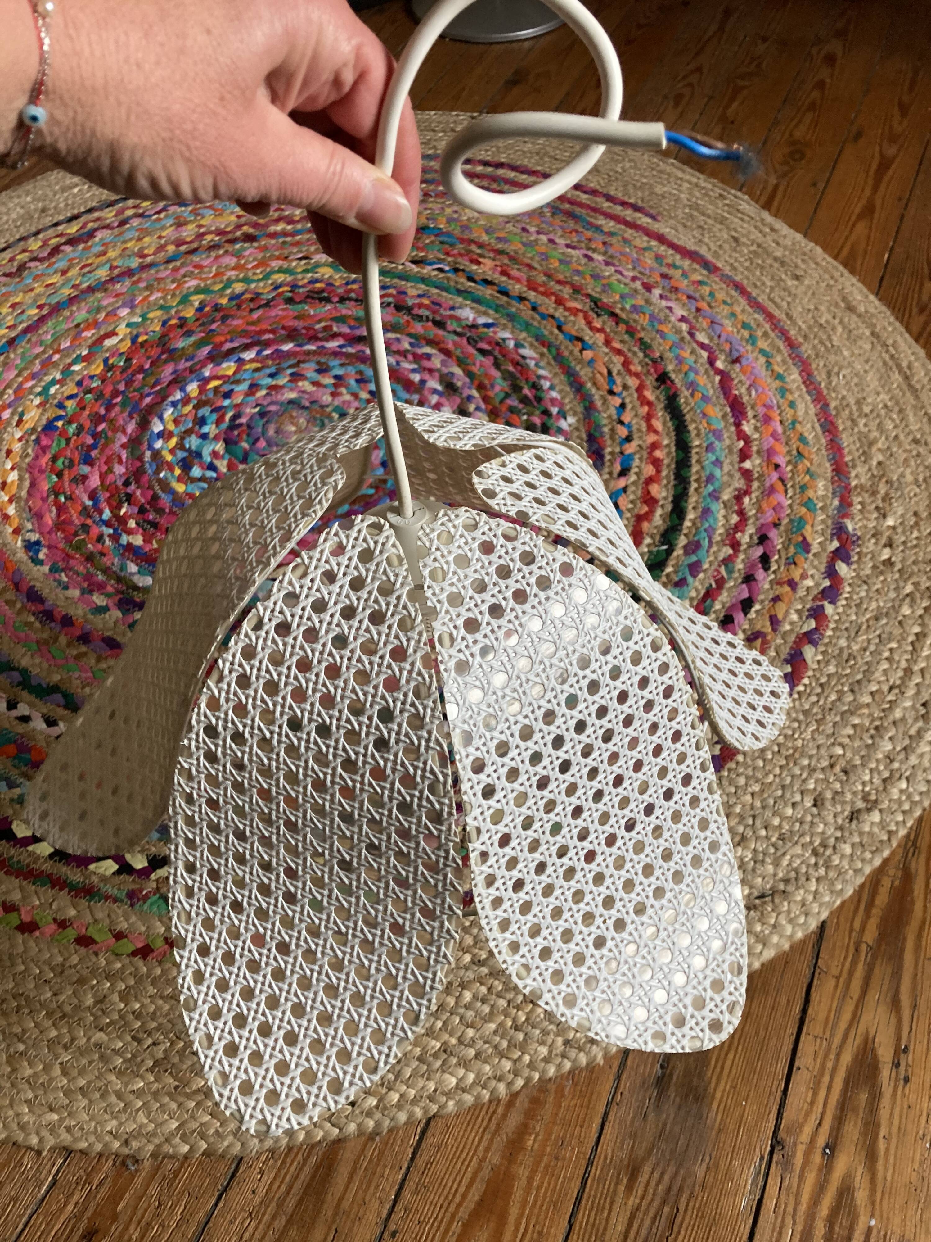 Vintage flower pendant lamp