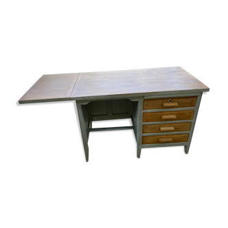 Children's desk in wood, patinated gray