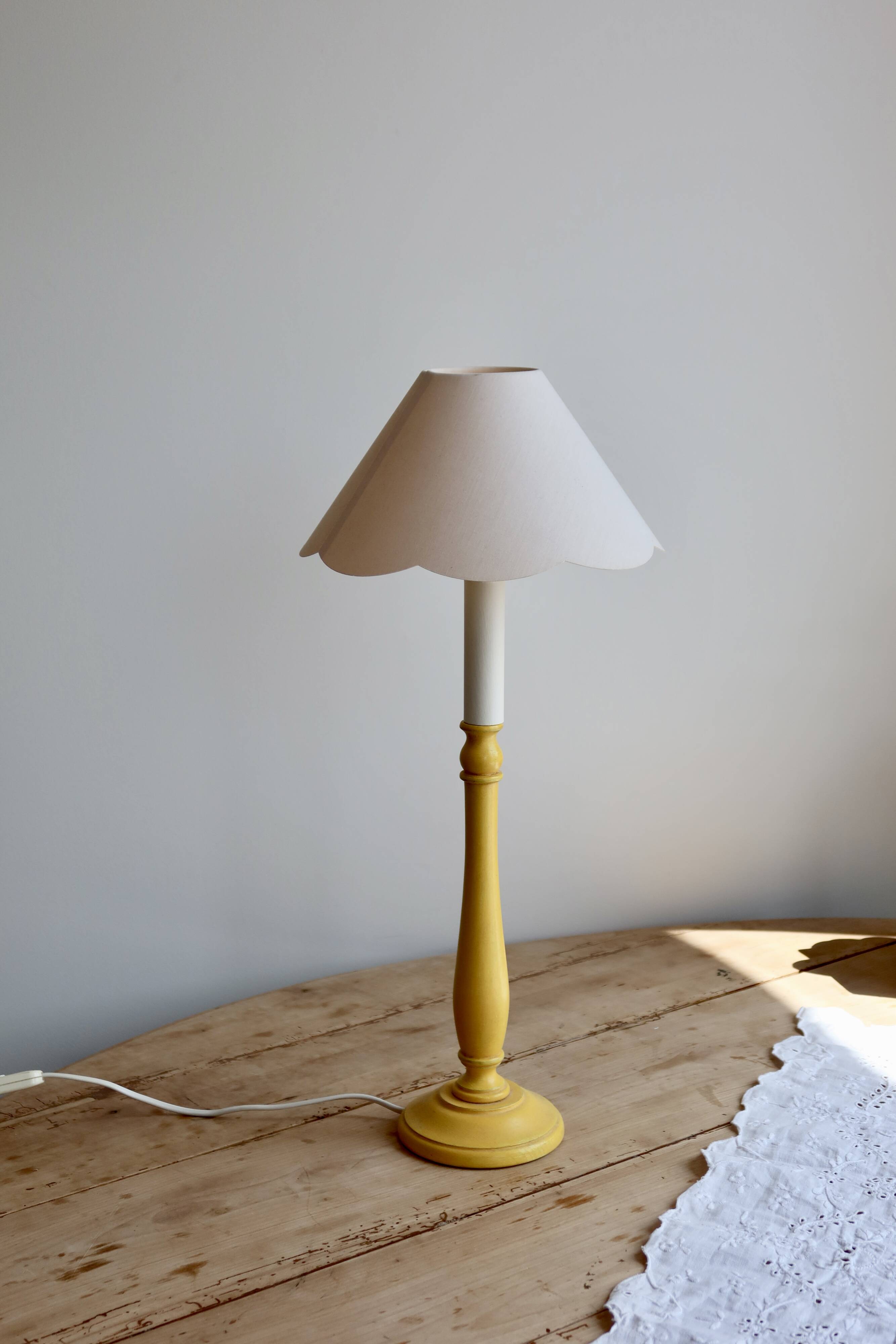 Vintage wooden bedside lamp painted yellow – Lampshade