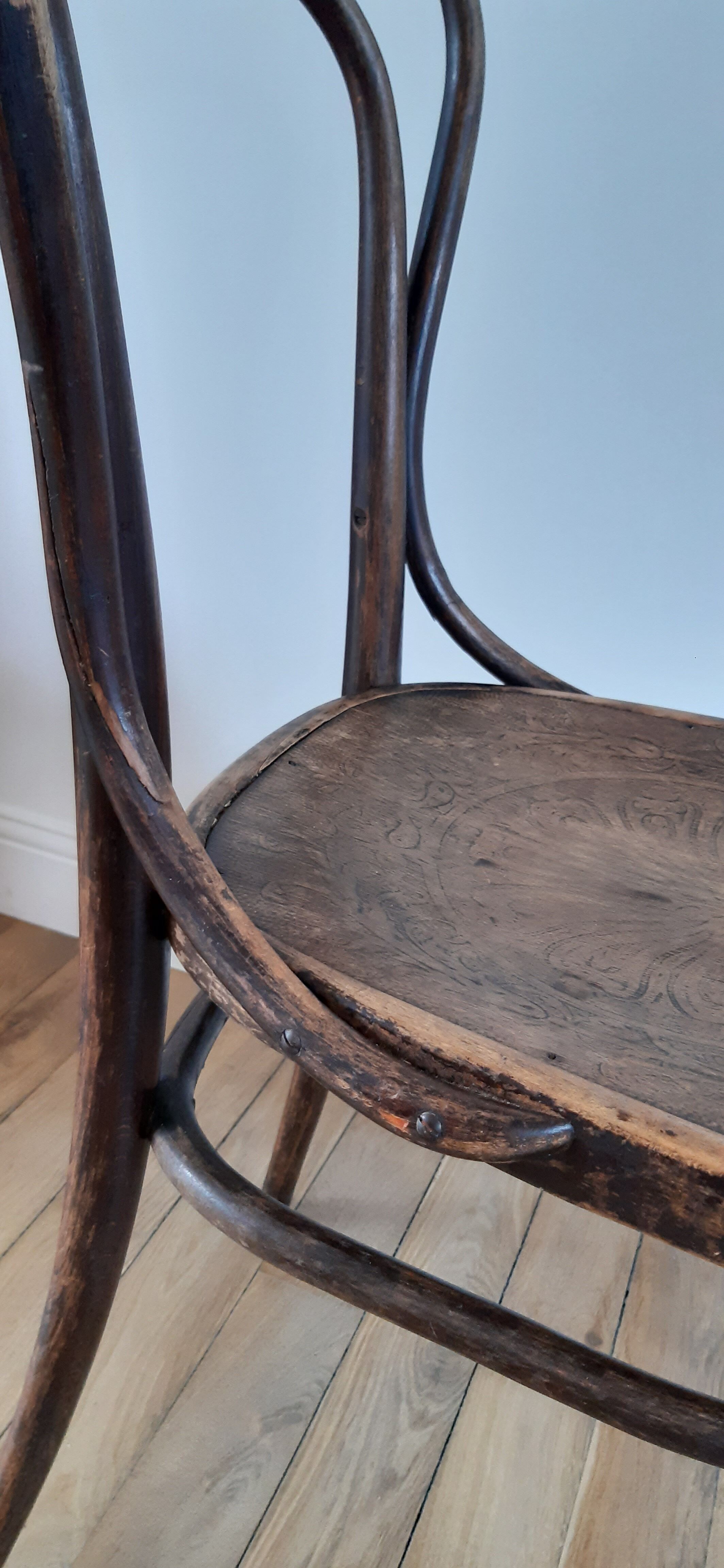 Chaise Jacob & Josef Kohn en bois courbé et gravé 1800