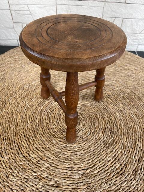 Tabouret de traite tripode style Charles Dudouyt