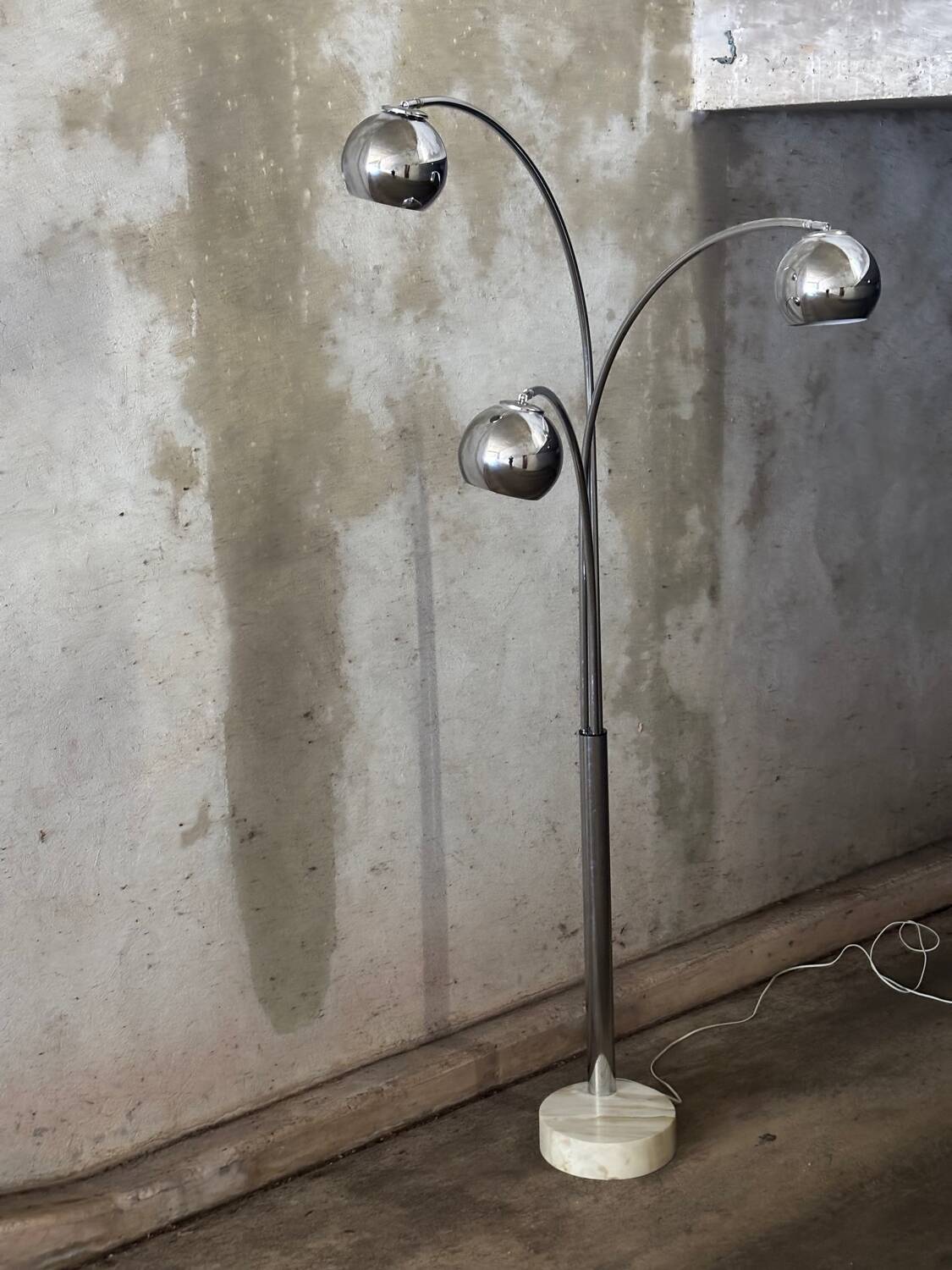 Lily of the valley floor lamp by Goffredo Reggiani, 1970s