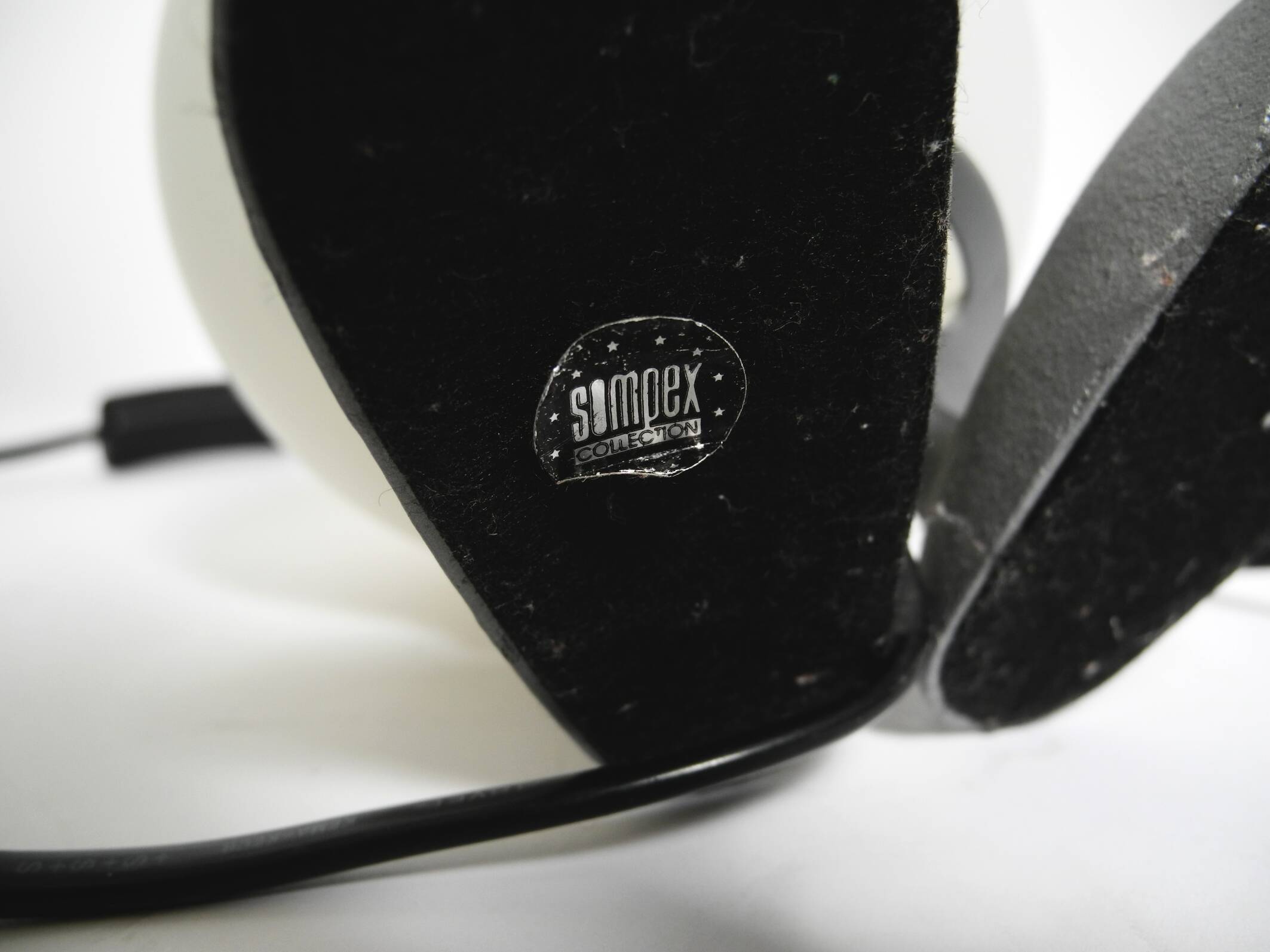 Pair of 1990s table lamps with a cast aluminum base by Sompex