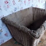 Wood and wicker basket, antique, size xxxl.