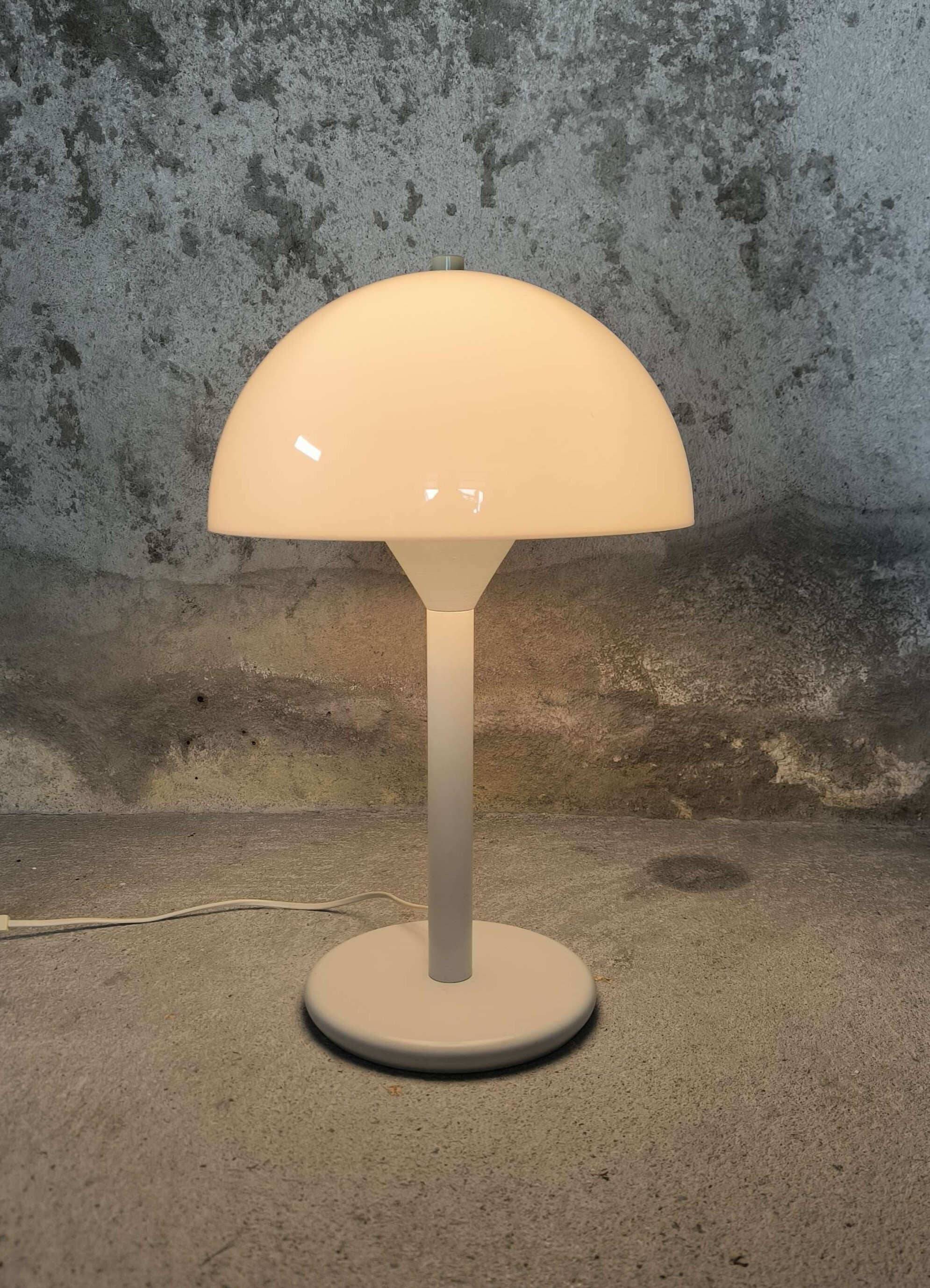 Large vintage mushroom lamp Aluminor
