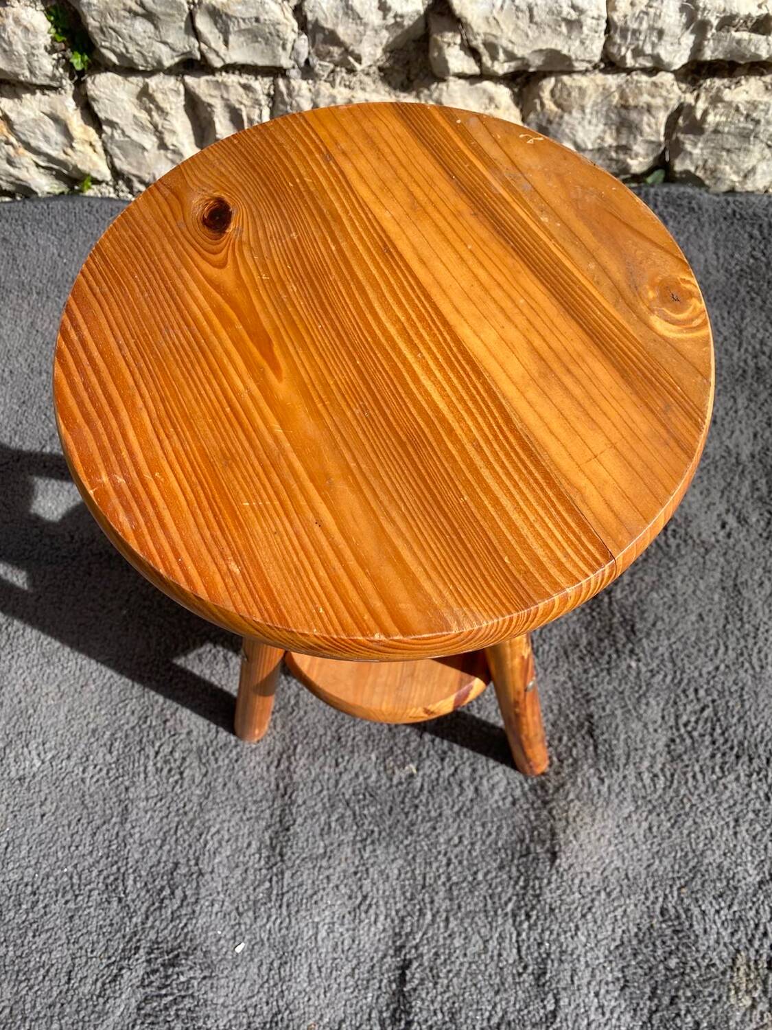 Pine screw stool