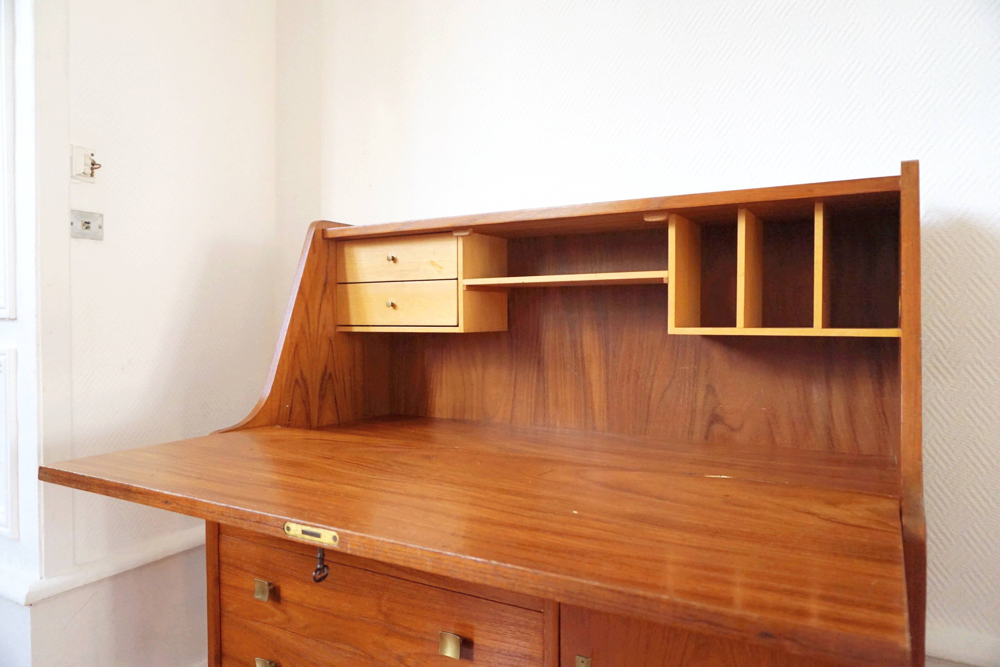 Scandinavian writing desk