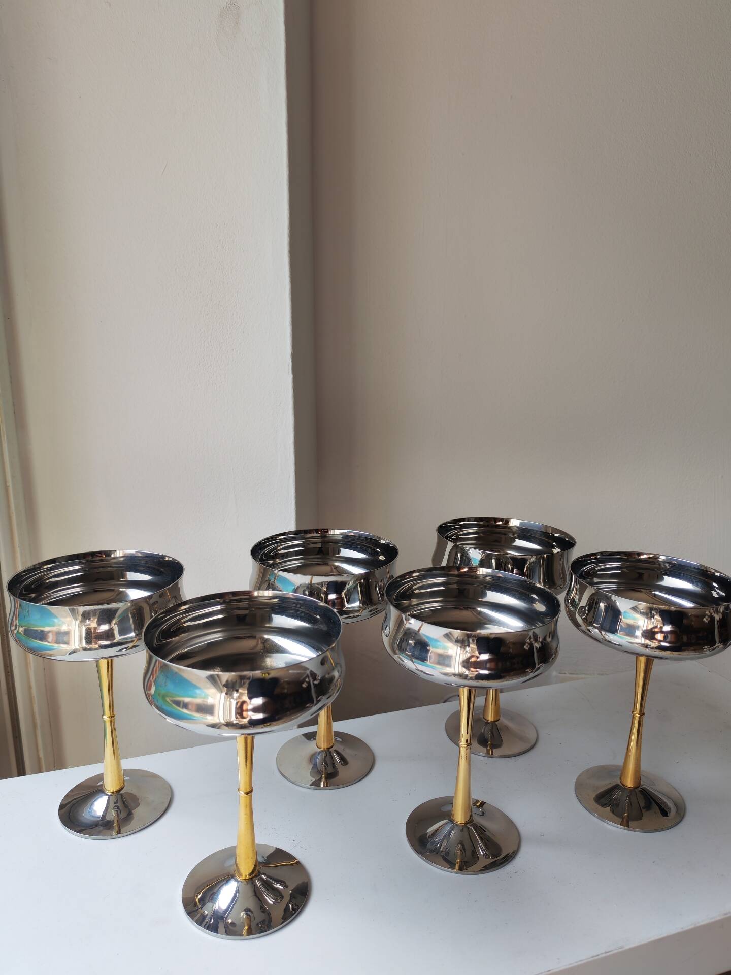 6 stainless steel chrome ice cream bowls