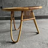 Round coffee table in rattan and glass tray