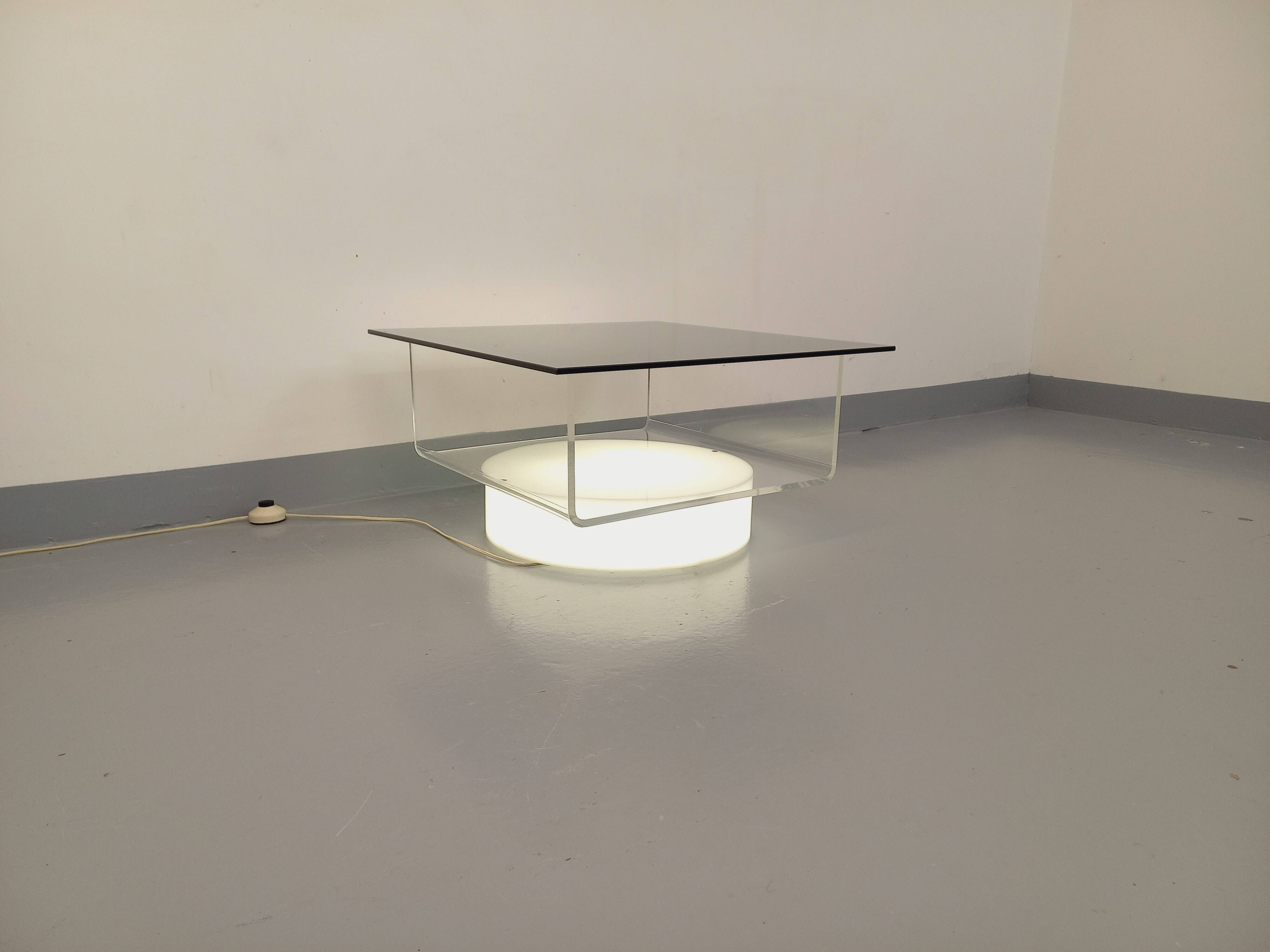 Vintage Italian square illuminated coffee table in glass and plexiglass