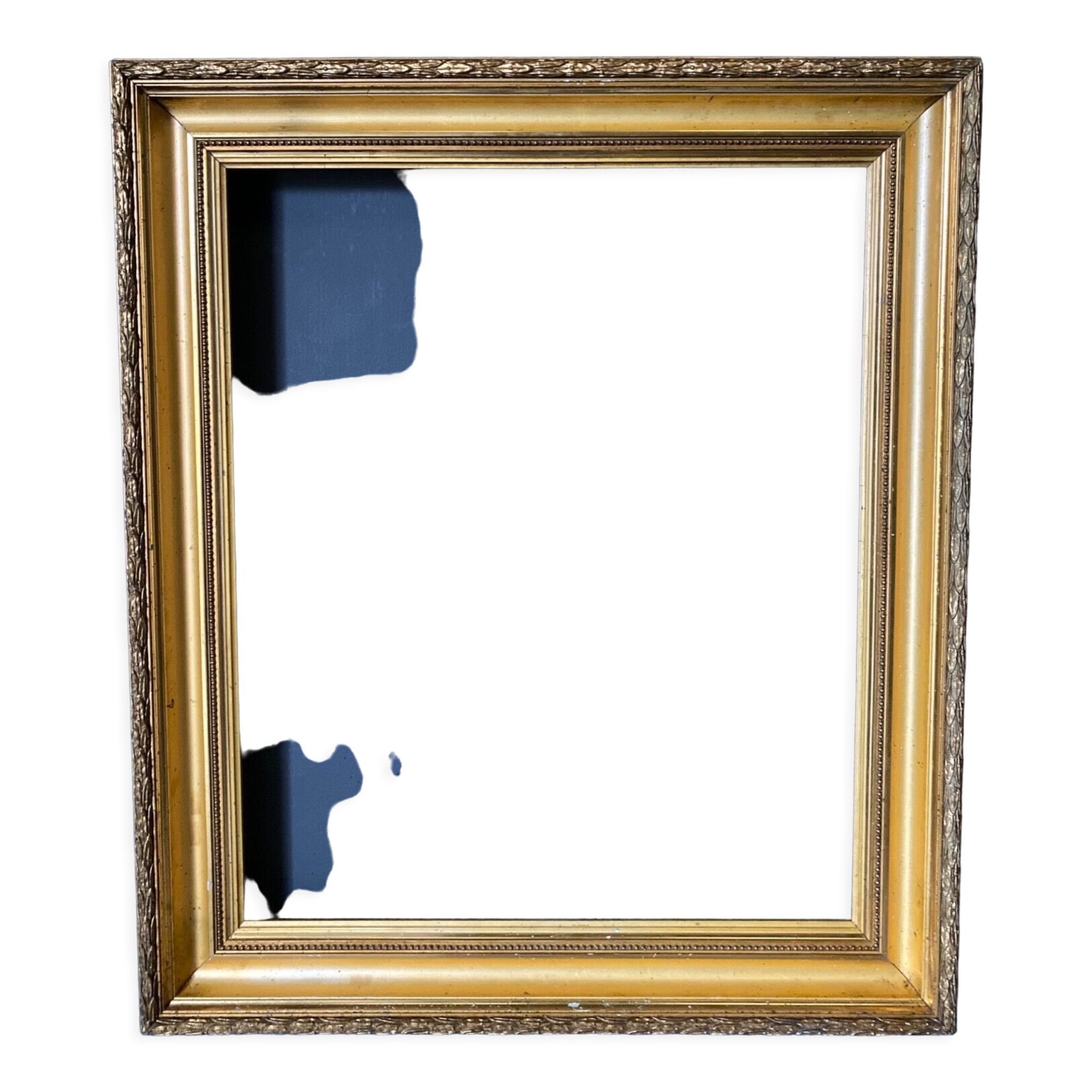 Gild frame nineteenth stucco decor of rinceaux