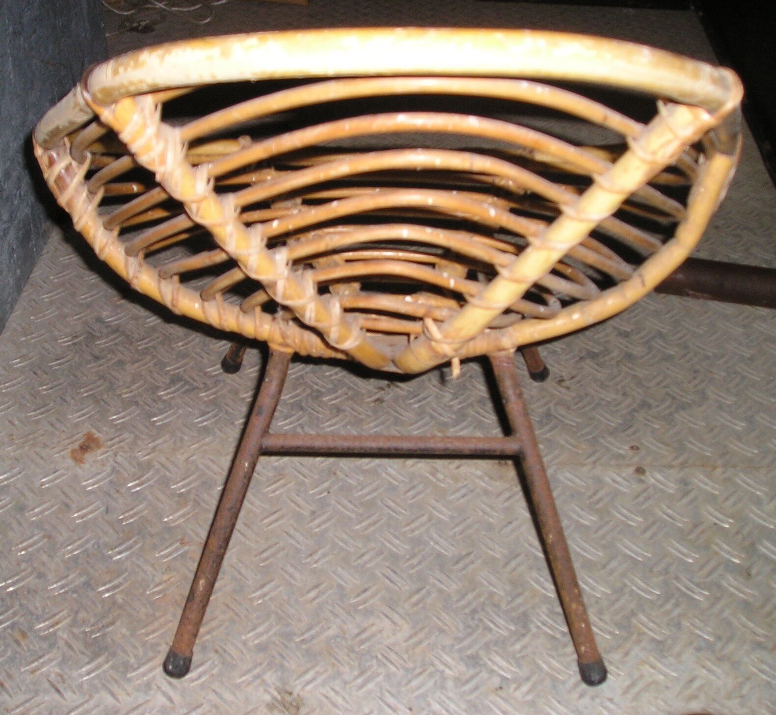 Armchair of child in rattan and metal, 70 years