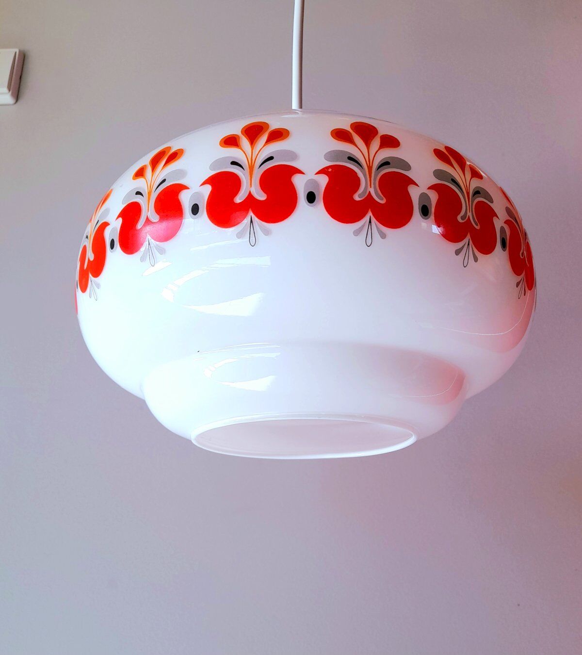 Suspension in opaline screen-printed 1970