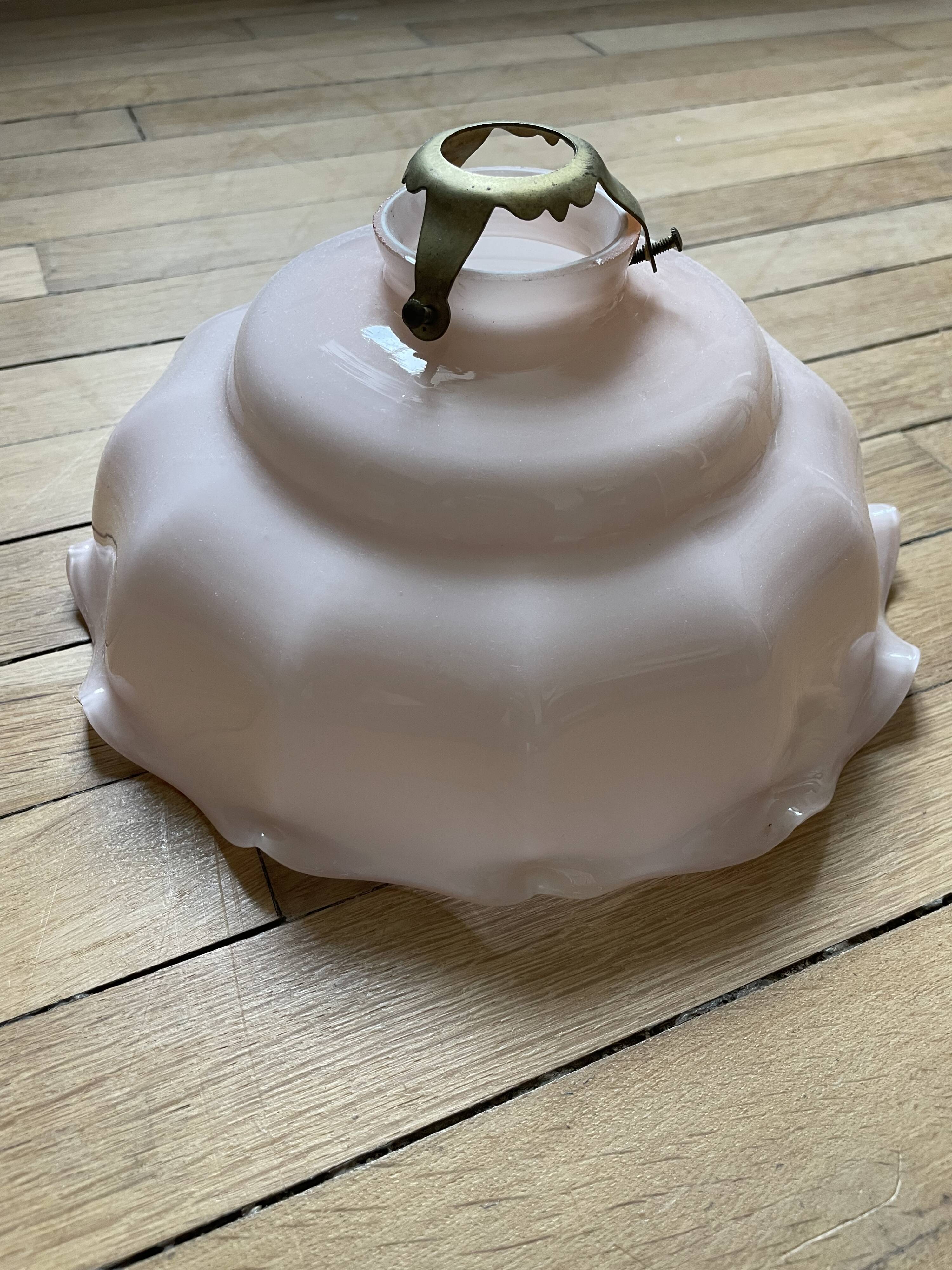 Abat-jour vintage en verre rose opalin de Tchécoslovaquie 250911