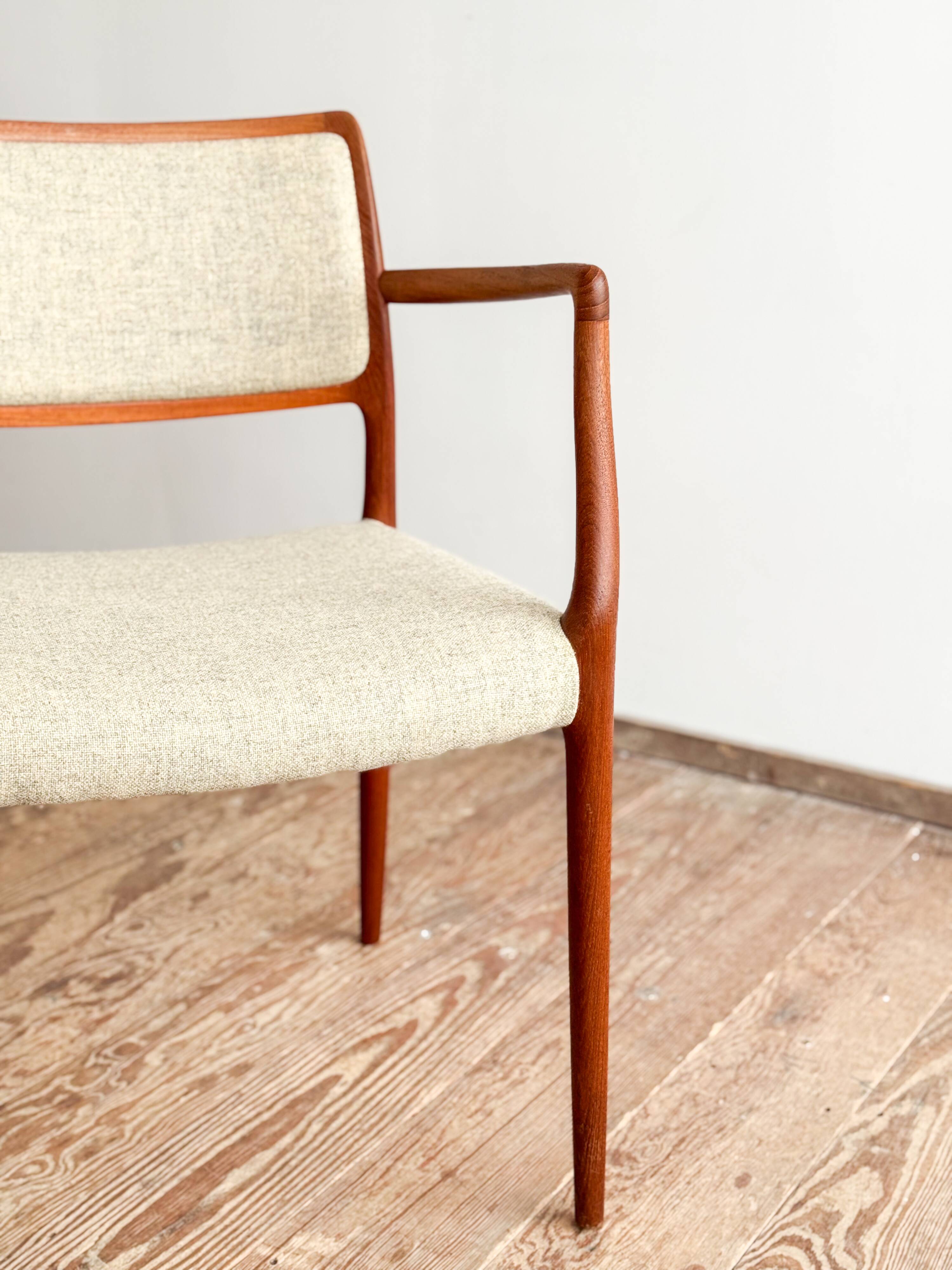 Fauteuil modèle 65 en teck par Niels O. Møller, Danemark