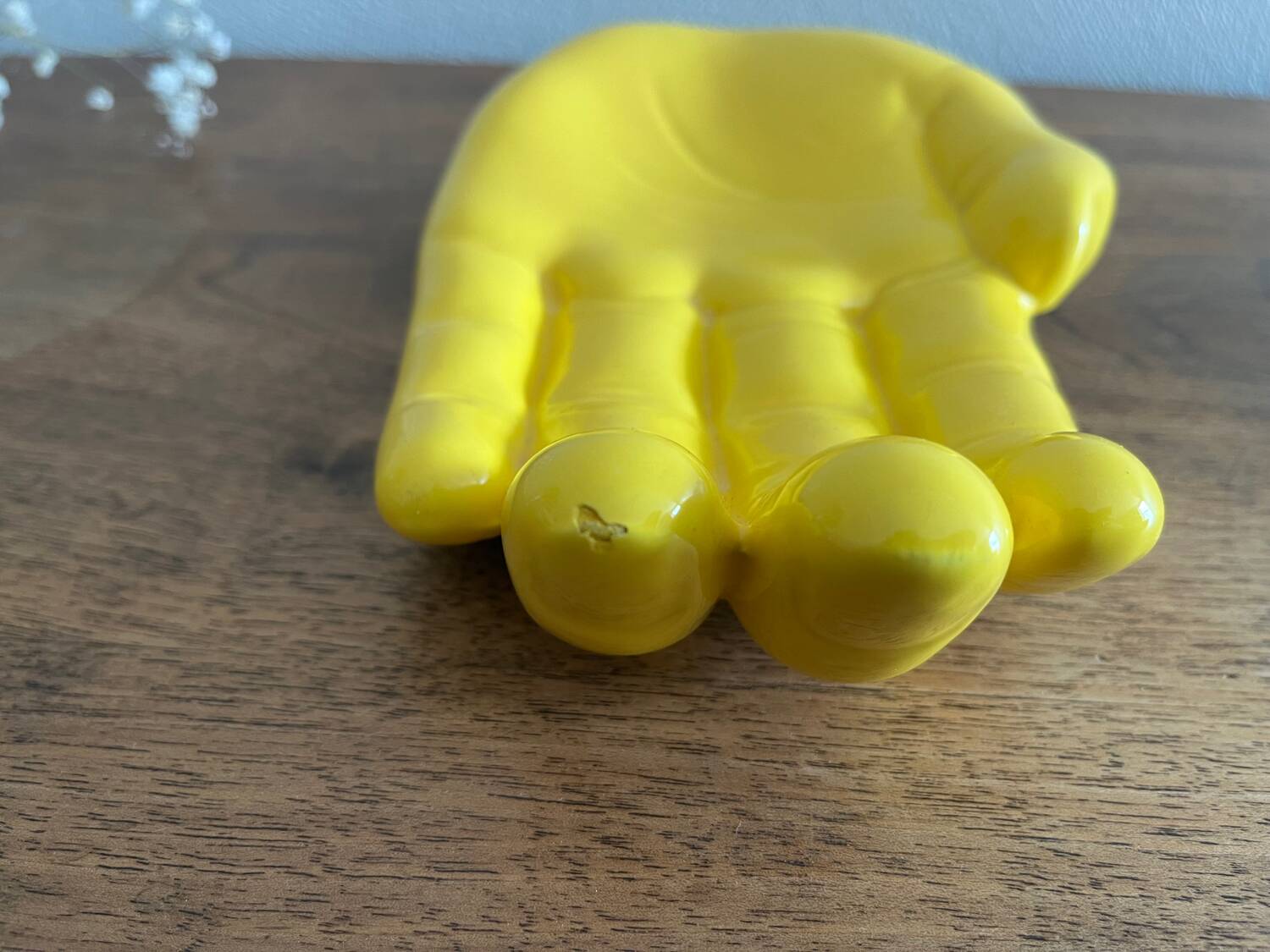 Empty ceramic hand pocket
