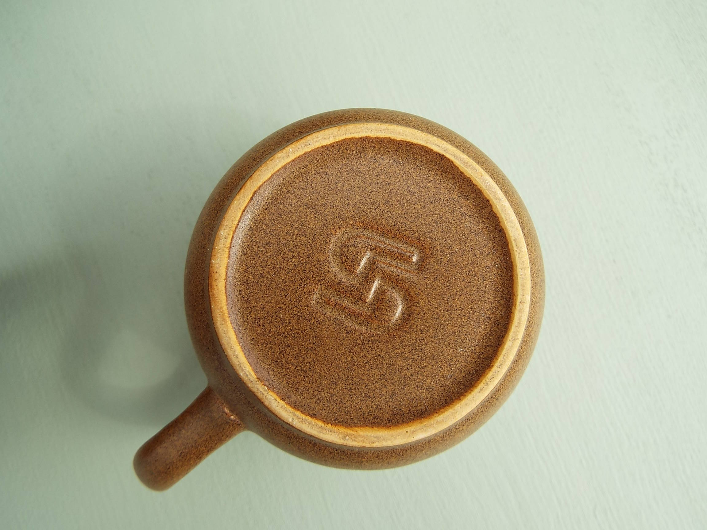 6 stoneware cups