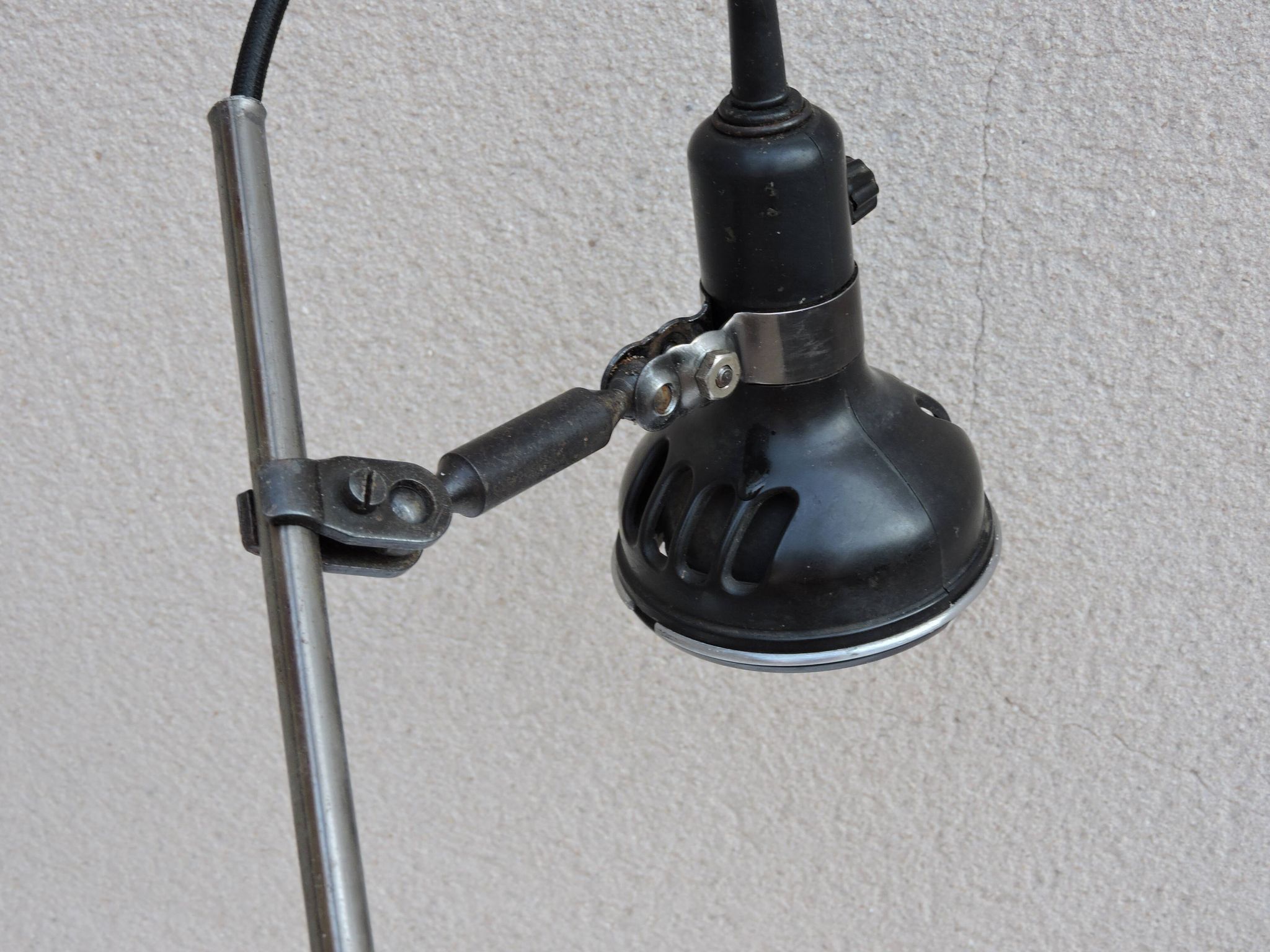 Lampe atelier Singer articulée de machine a coudre industrielle vers 1930