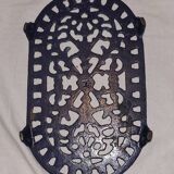 dessous de plat en fonte - ancien