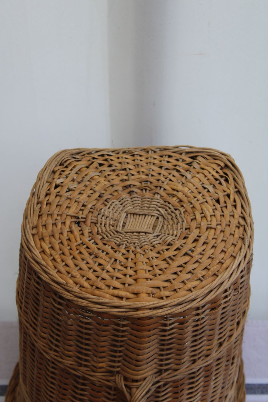 Wicker basket