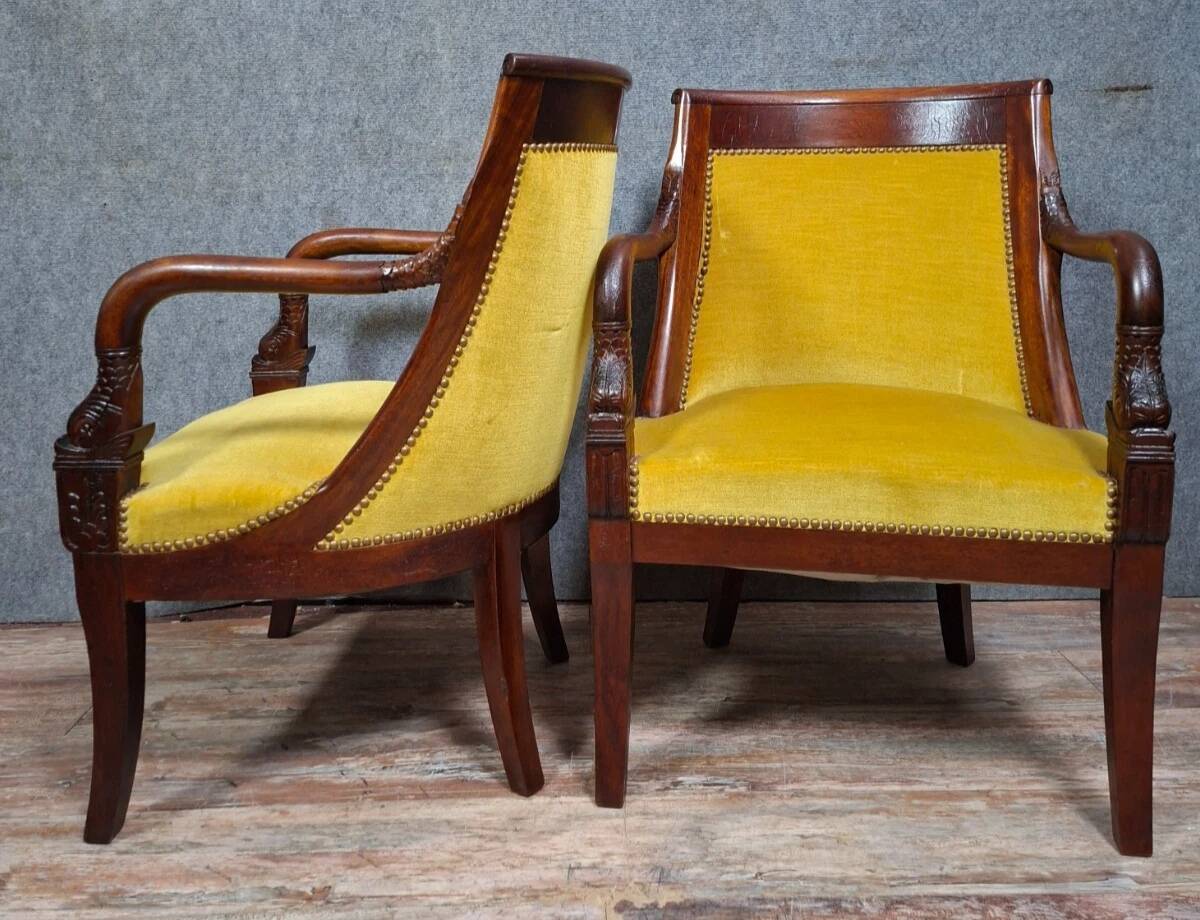 Pair of Empire armchairs with dolphins in mahogany – 19th century Elegant