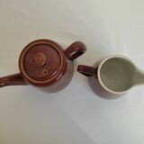 Teapot and milk jar from Bistrot Villeroy Bosh