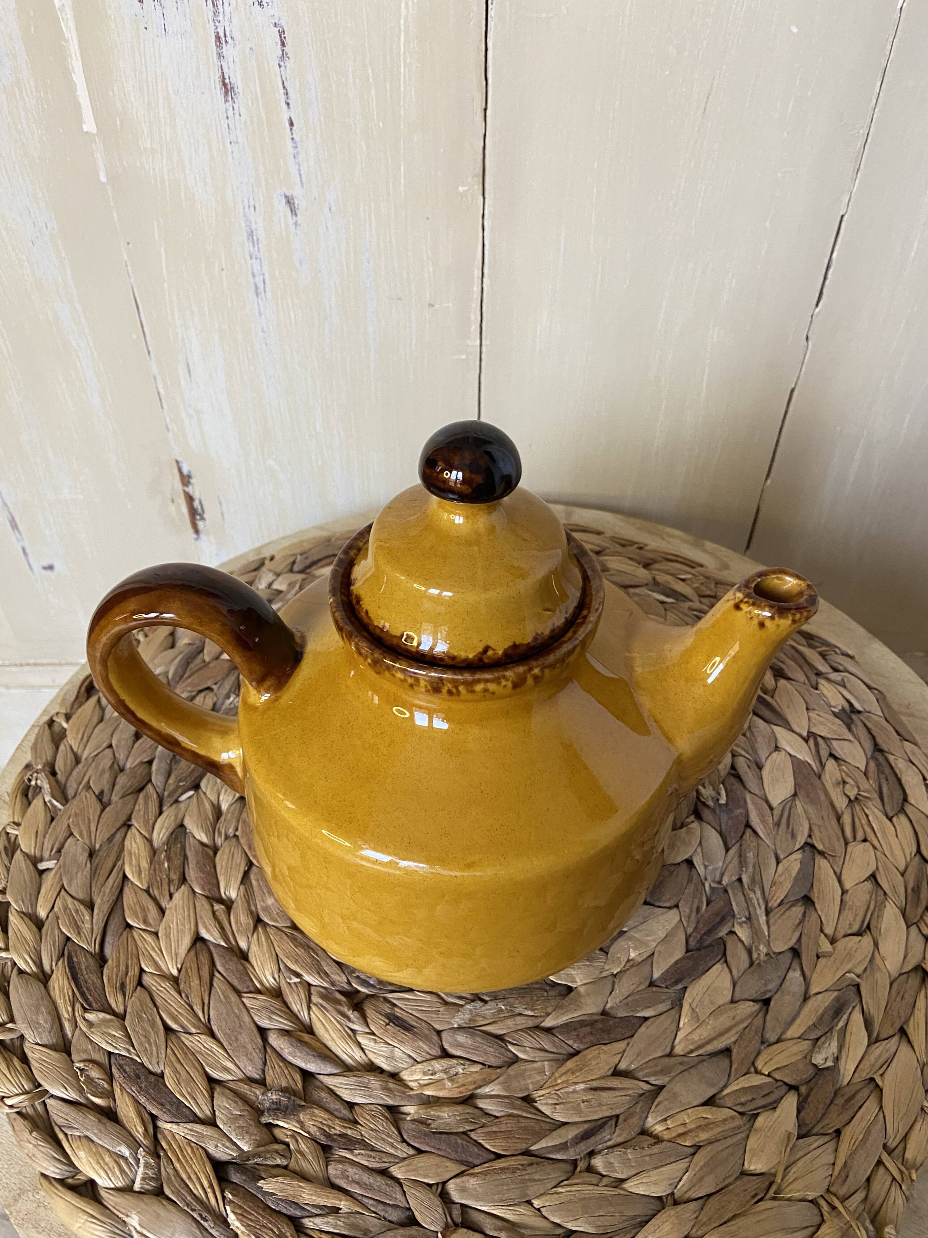 Vintage herbal teapot from the 60s