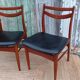 Chaises scandinaves, pied compas, skaï