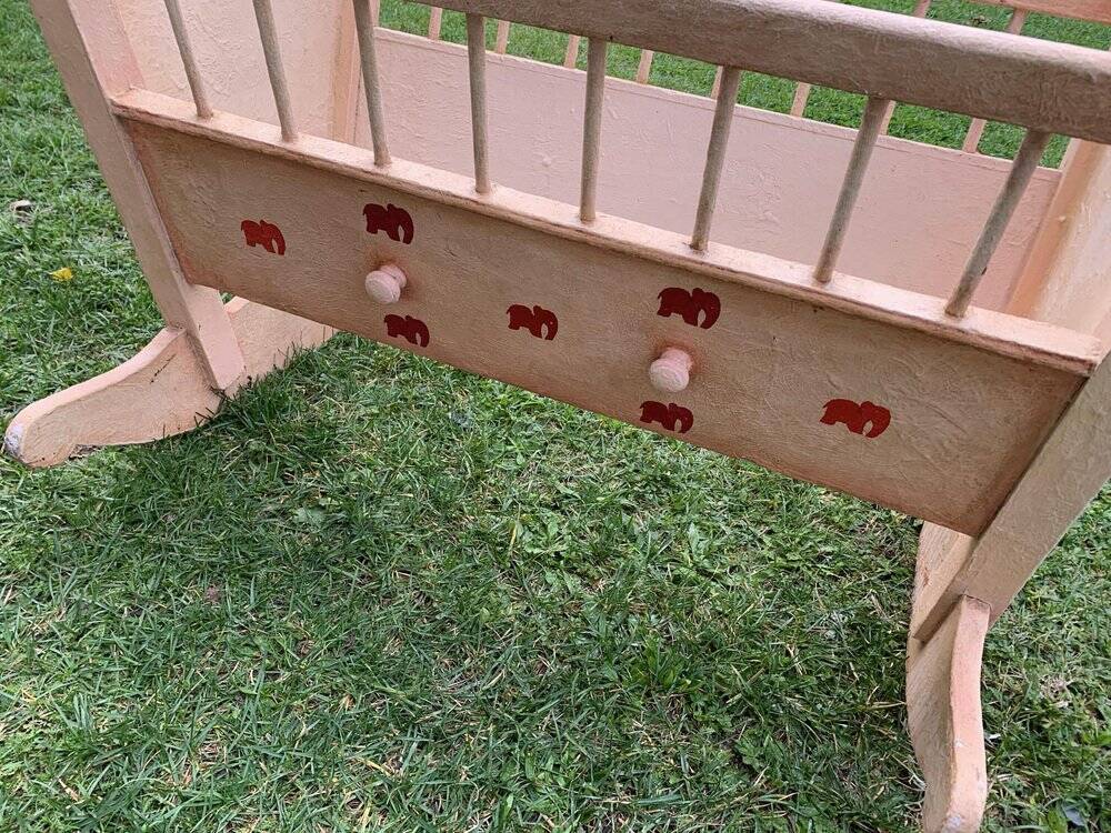 Child's cradle in pine painted pink and red, Hungary - 1920s, vintage style