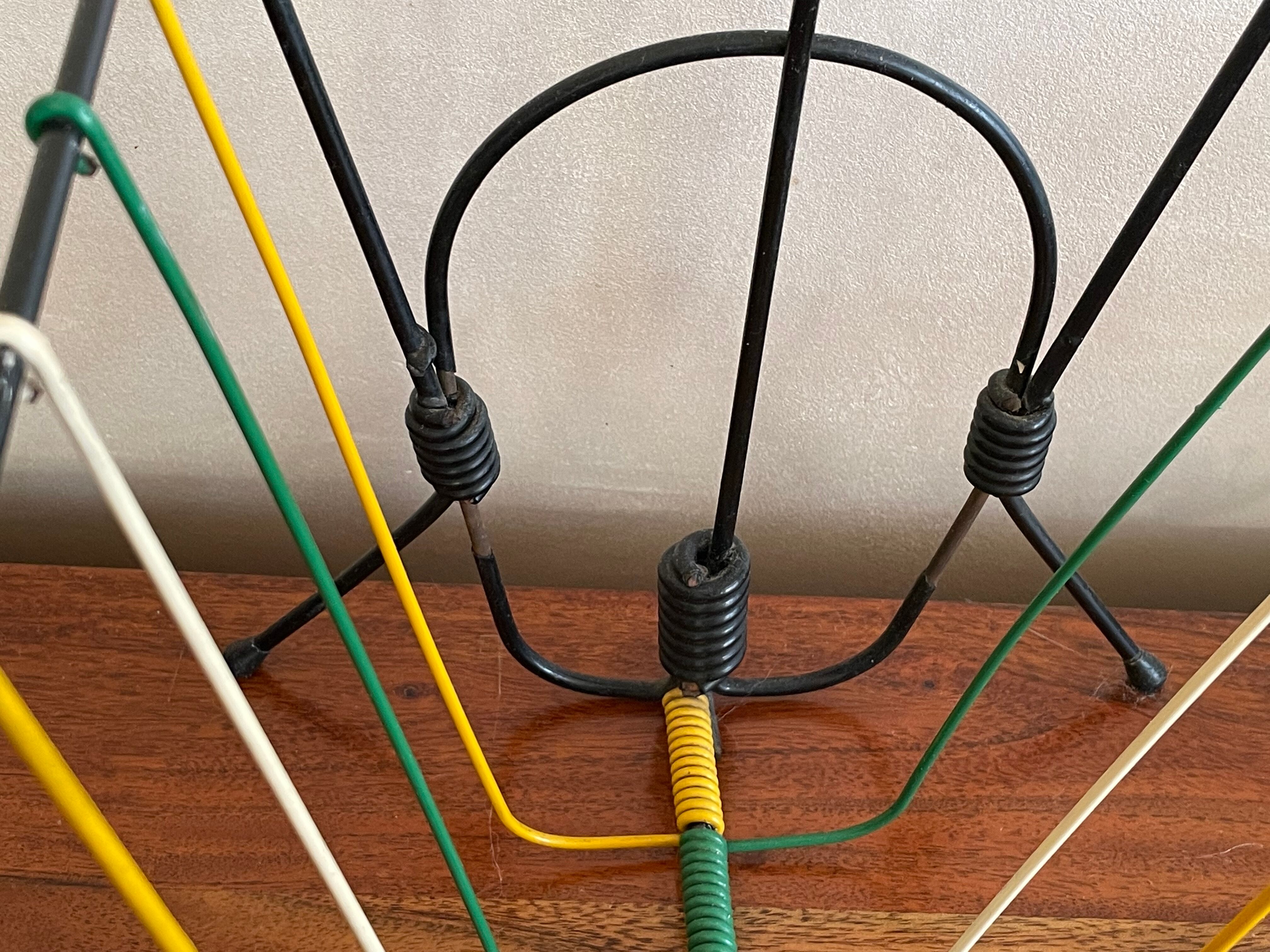 Scoubidou review door