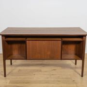 Autonomous teak desk from the 1960s, Denmark