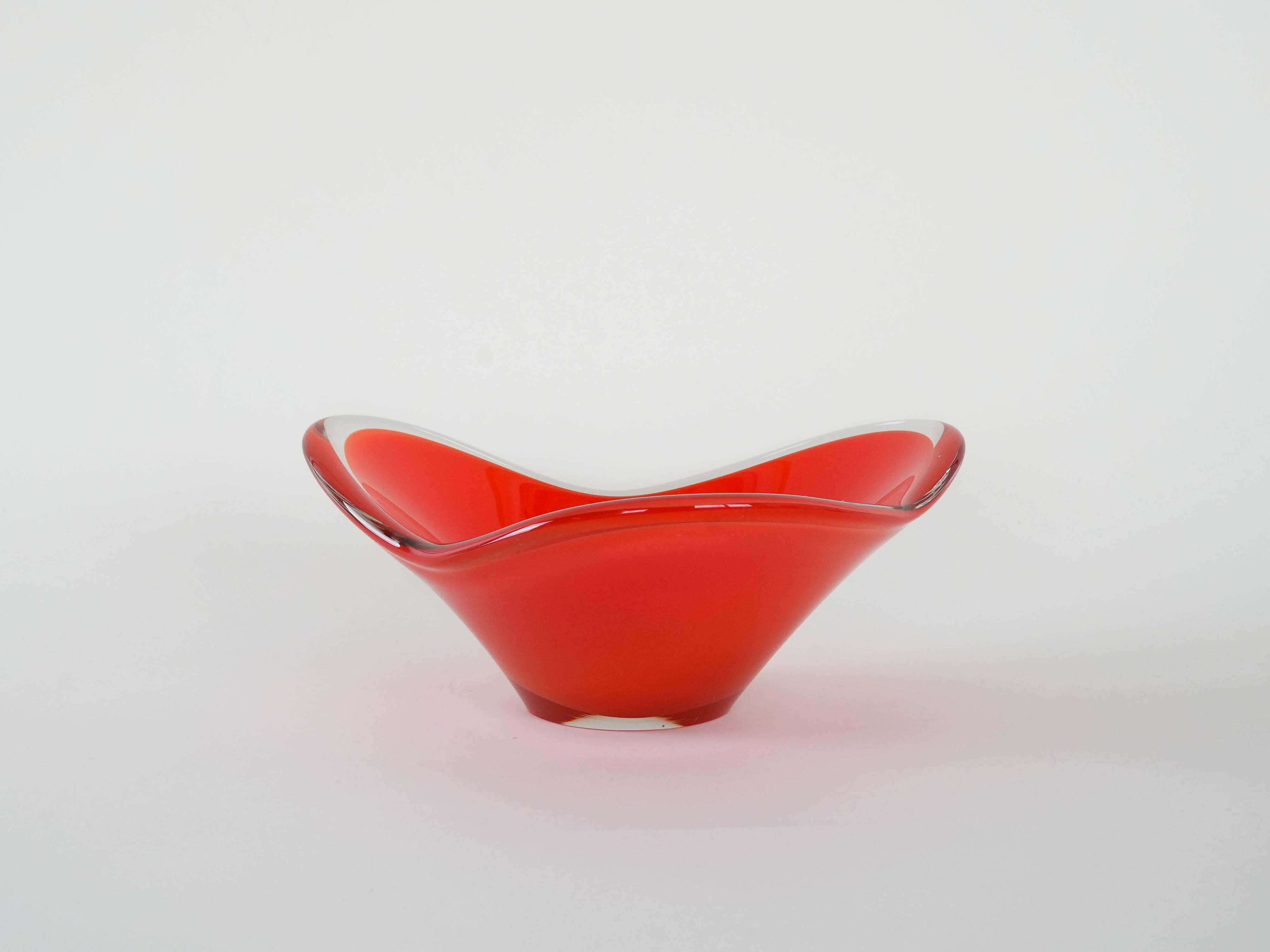 Red platter, Murano glass, Italian design, 1960s, made in Italy
